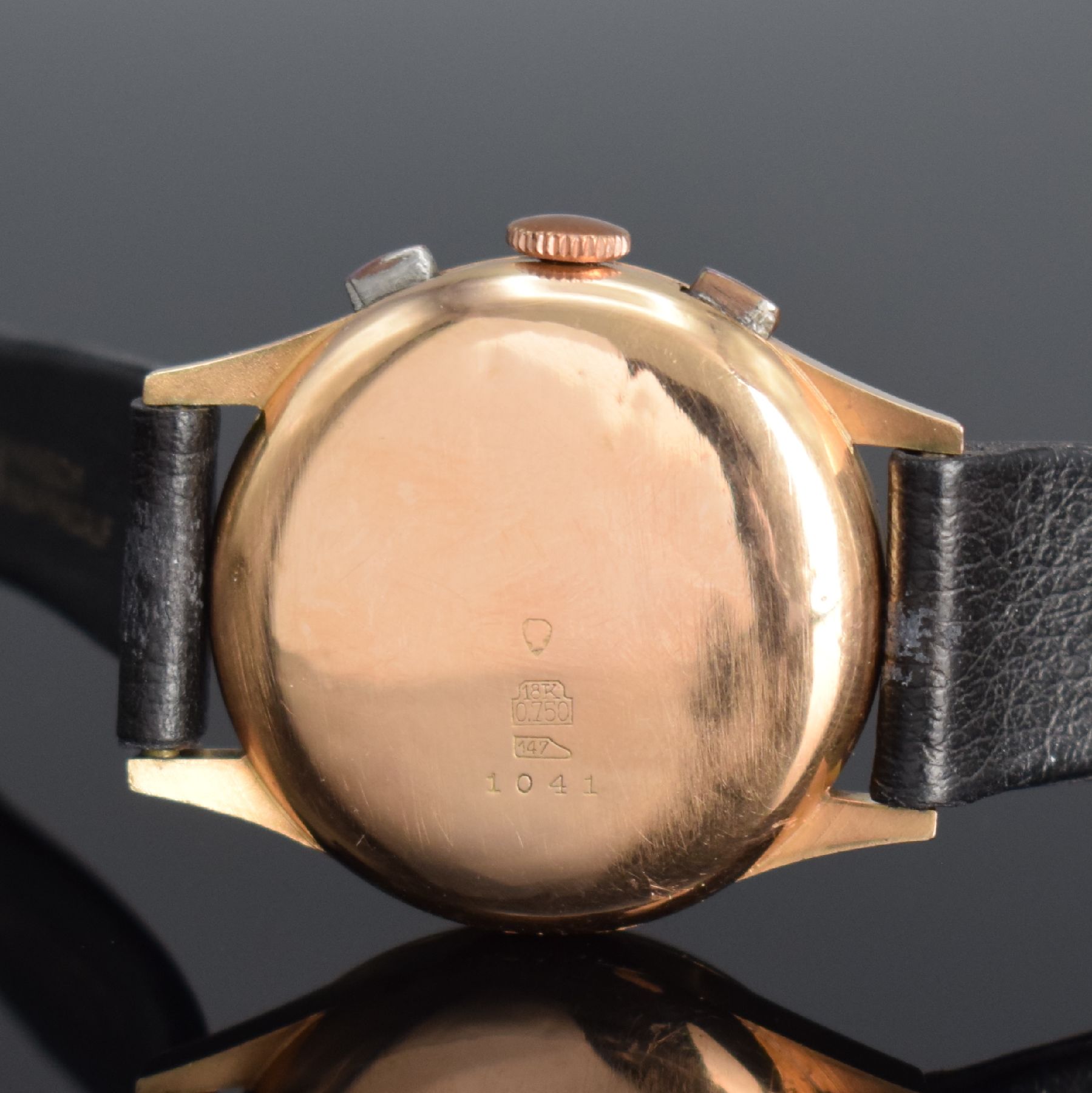 Detail e: CHRONOGRAPHE SUISSE Armbandchronograph in RG 750/000, Handaufzug, Schweiz um 1950, Geh. l. dell., Boden, Glasrand & verg. Cuv. aufgedr., gold. ...