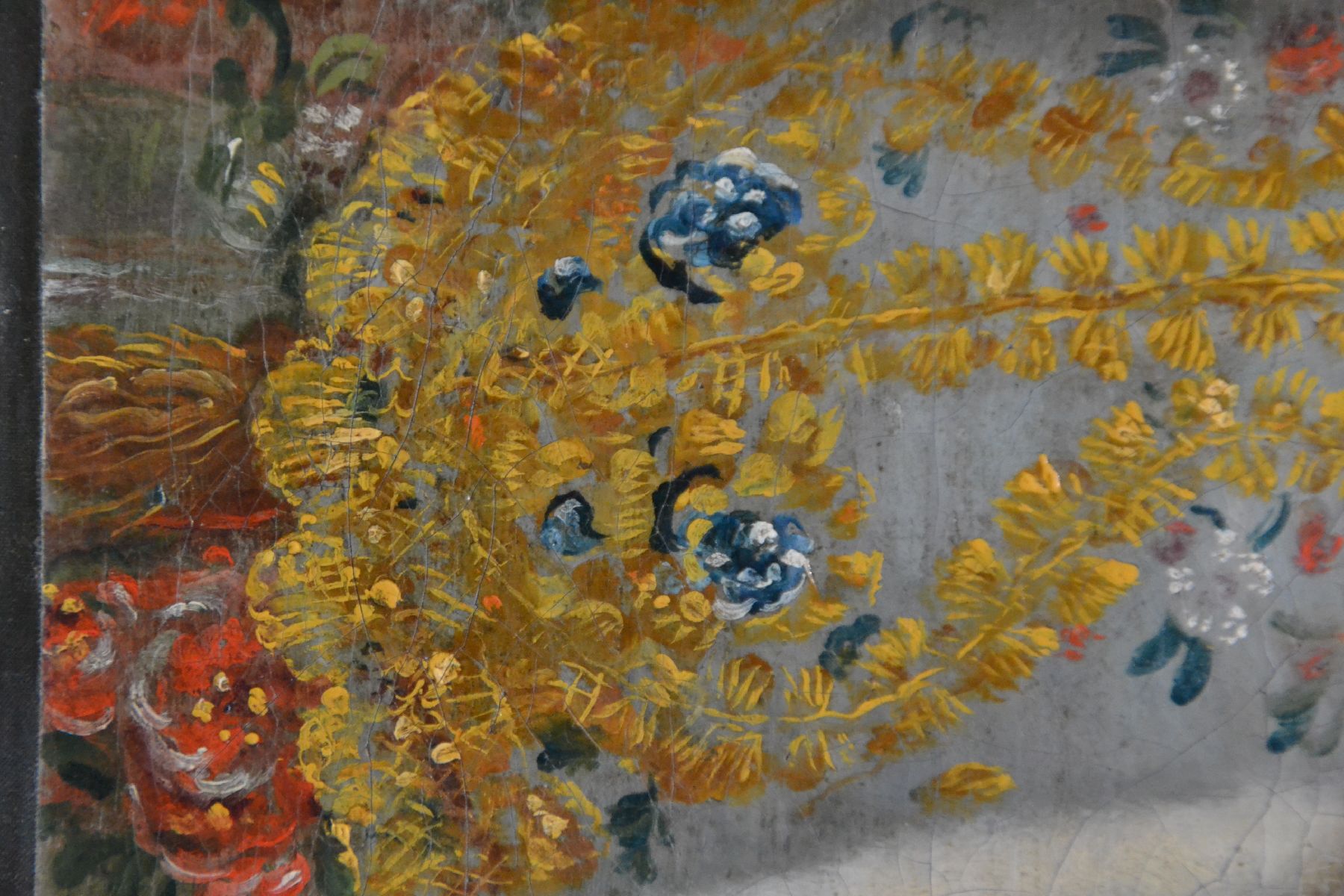Detail f: A. Sadeler, Porträtist, datiert 1767, Dreiviertelporträt eines jungen Herrschers mit Gold besticktem Rock und Hermelin besetztem rotem Umhang, vor ...
