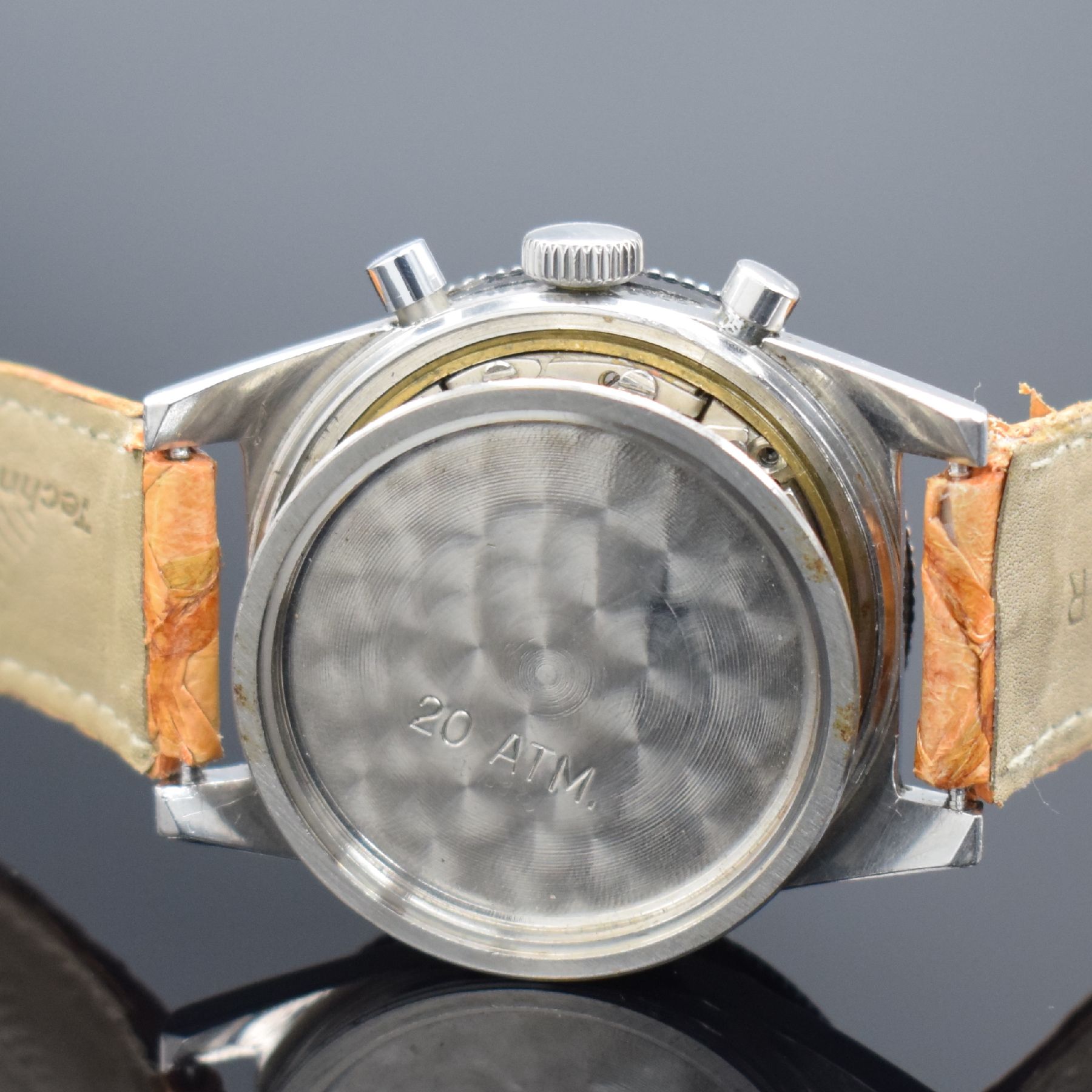 Detail d: PHILIPPE Herrenarmbanduhr mit Chronograph, Schweiz um 1960, Handaufzug, 2-teil. Geh. in Stahl, Boden geschr., eins. drehb. Lünette, schwarzes ...