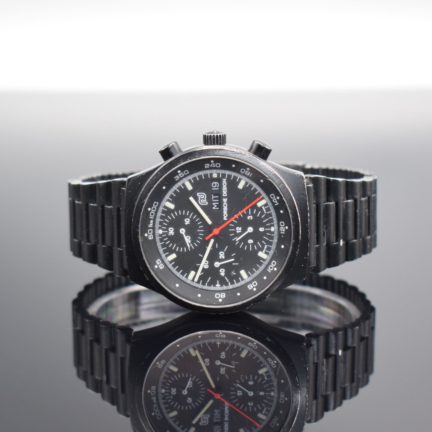 ORFINA Porsche Design Herrenarmbanduhr mit Chronograph, Schweiz um 1980, schwarz beschichtete & restaurierte Gehäuse & Band, Stahlboden geschr., ...