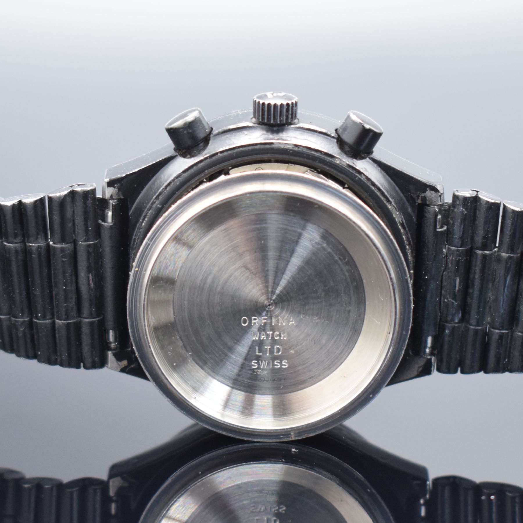 Detail i: ORFINA Porsche Design Herrenarmbanduhr mit Chronograph, Schweiz um 1980, schwarz beschichtete & restaurierte Gehäuse & Band, Stahlboden geschr., ...