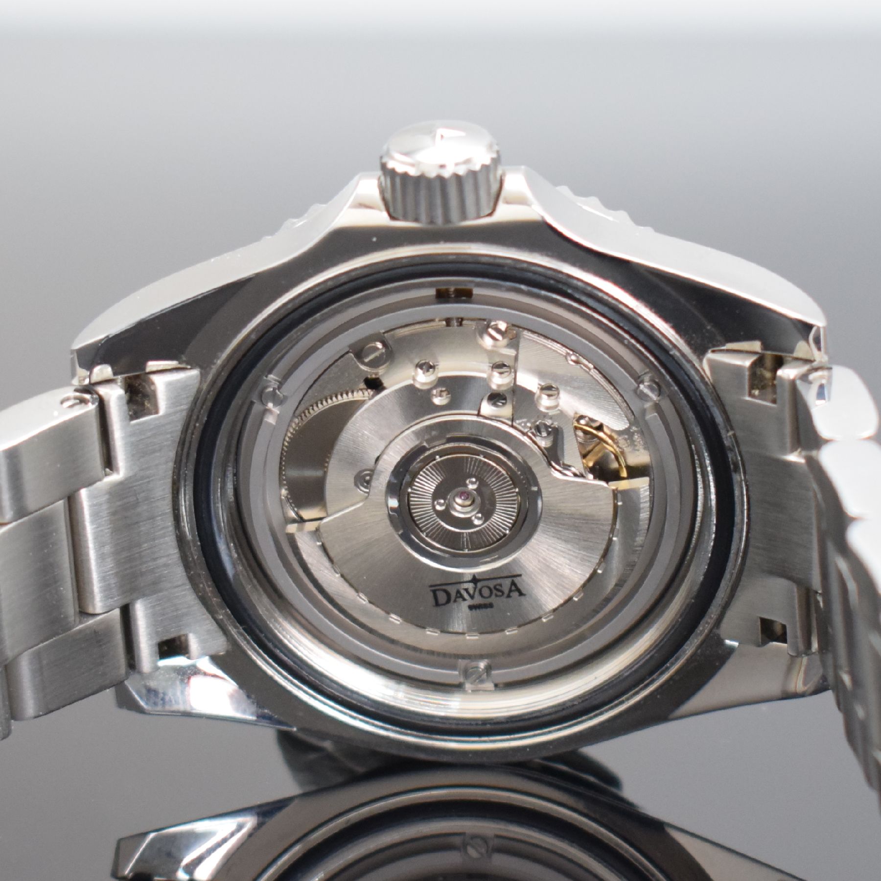 Detail e: DAVOSA Herrenarmbanduhr Ternos GMT, Automatik, Schweiz um 2017, Edelstahlgeh. inkl. Gliederband m. Faltschl. & Tauchverlängerung, Boden & Krone ...