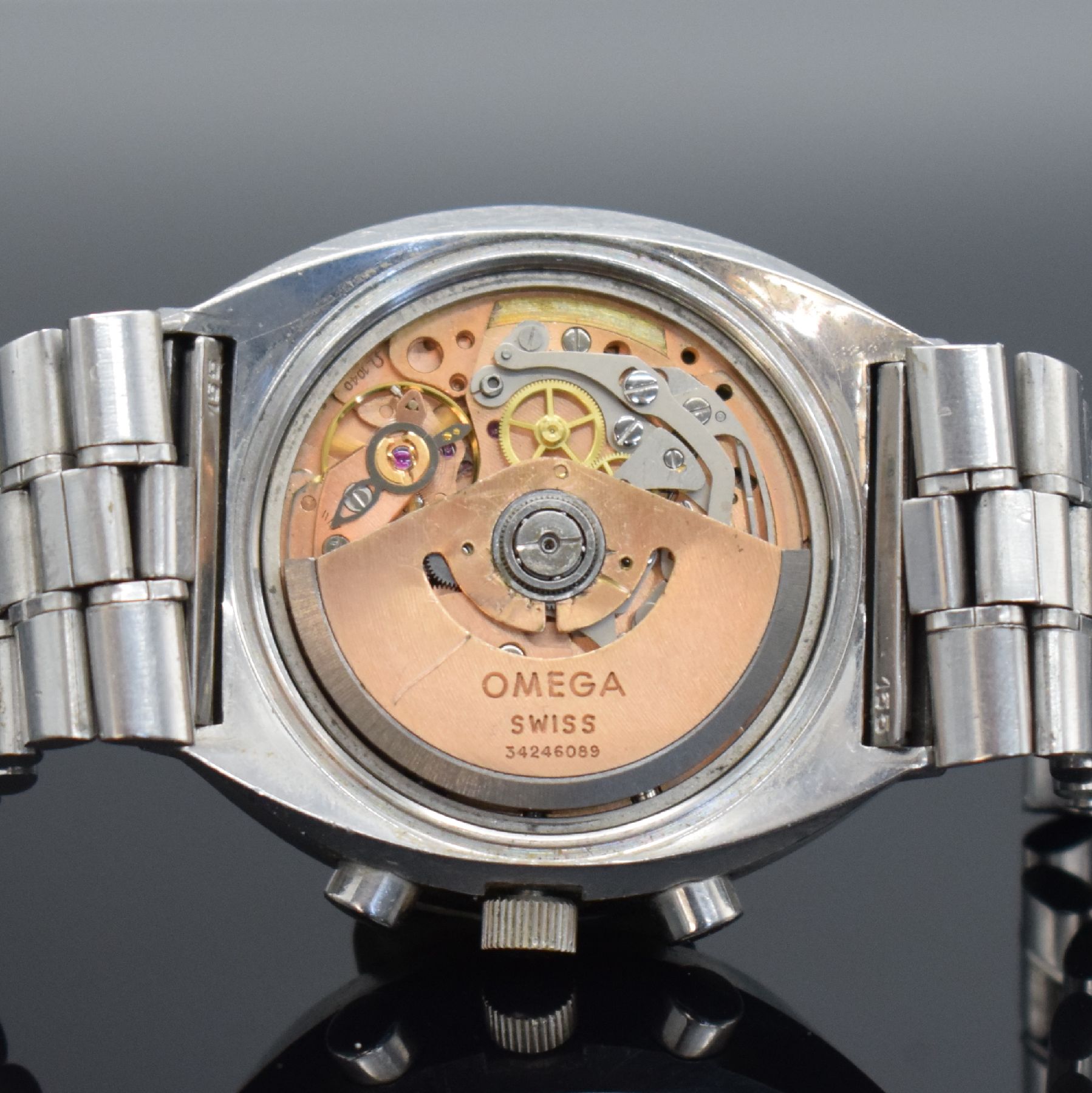 Detail g: OMEGA Speedmaster Professional Mark III Armbandchronograph Referenz 176.002, Schweiz um 1972, Automatik, massives Edelstahlgeh., Boden m. ...