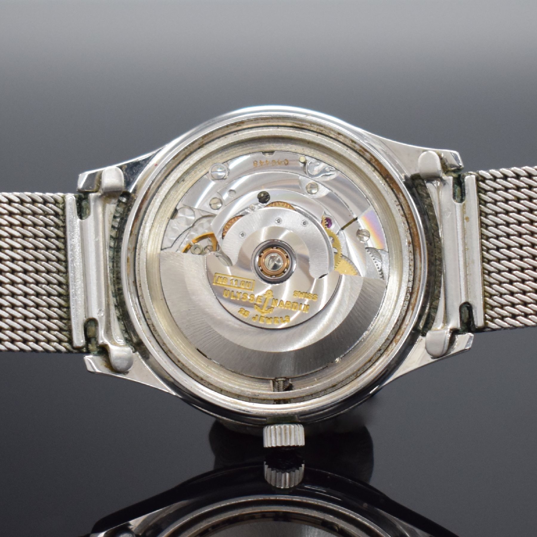 Detail h: ULYSSE NARDIN Chronometer Herrenarmbanduhr 36000, Automatik, Edelstahlgeh. inkl. orig. Stahlband, Boden verschr., silb. Zifferbl. m. aufges. ...