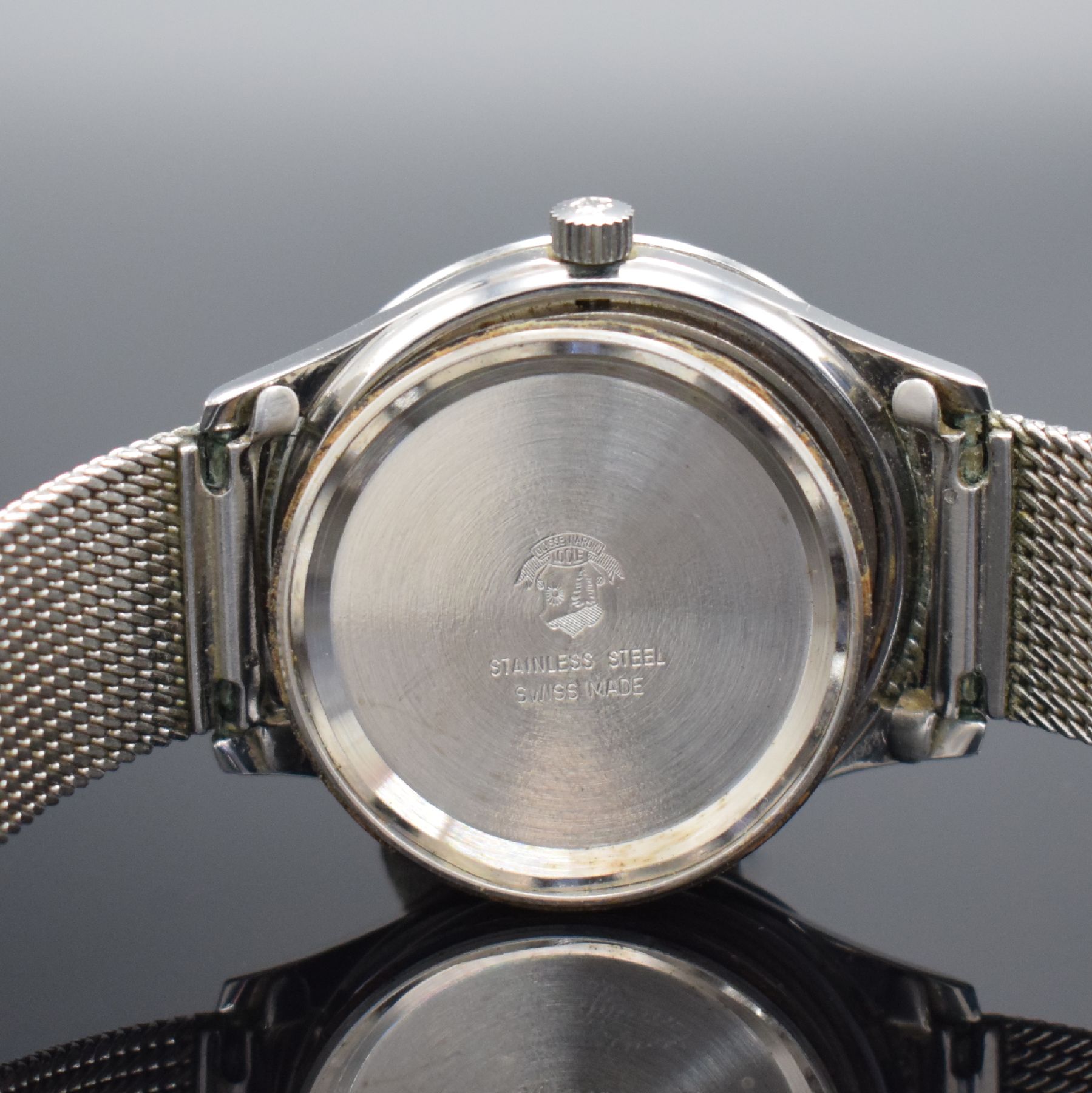 Detail i: ULYSSE NARDIN Chronometer Herrenarmbanduhr 36000, Automatik, Edelstahlgeh. inkl. orig. Stahlband, Boden verschr., silb. Zifferbl. m. aufges. ...