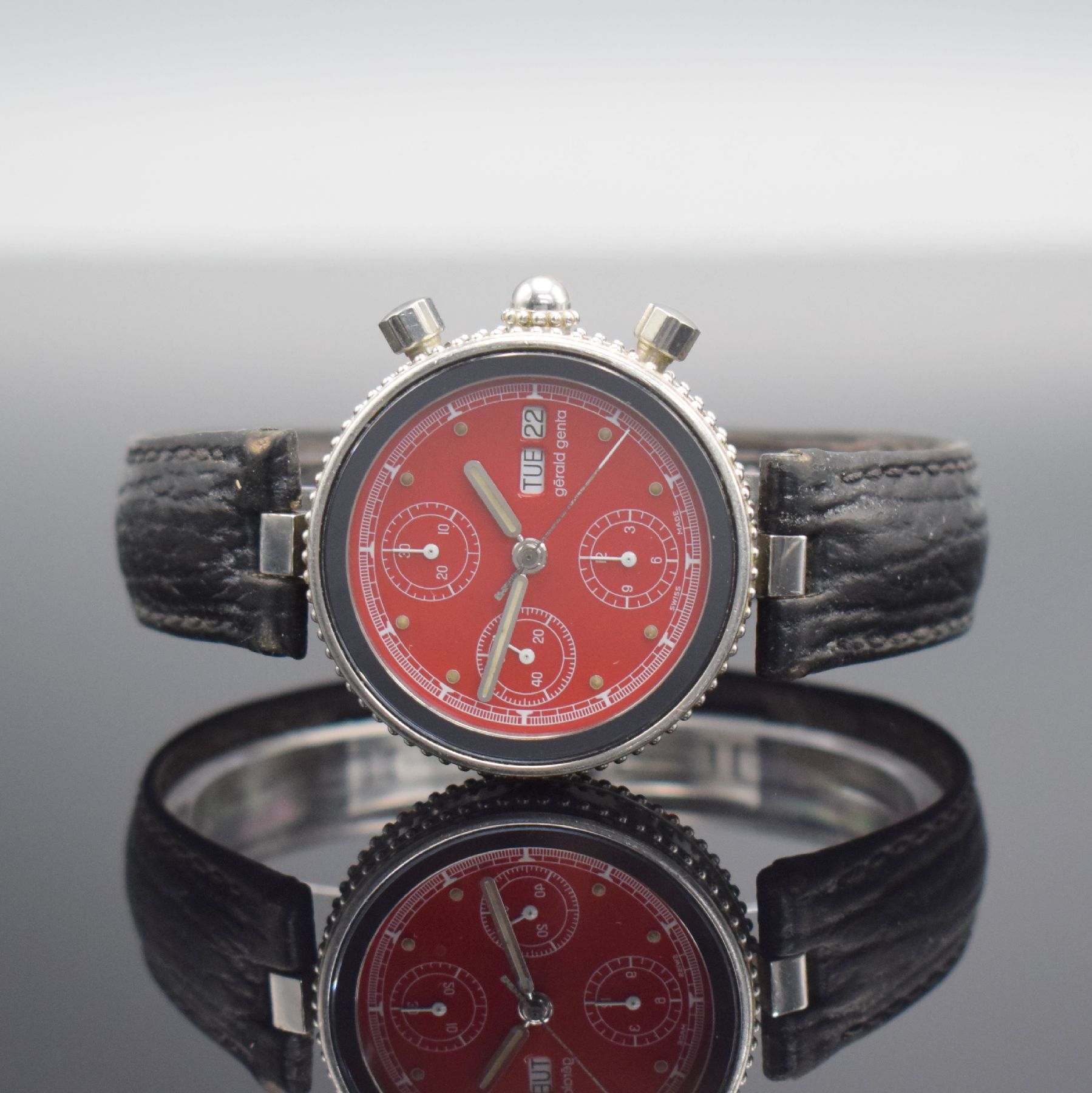 GERALD GENTA Armbandchronograph Gefica in Stahl Referenz G.2989.7, Automatik, Schweiz um 2005, Boden verschr., Lederband m. dopp. Faltschl., rotes ...