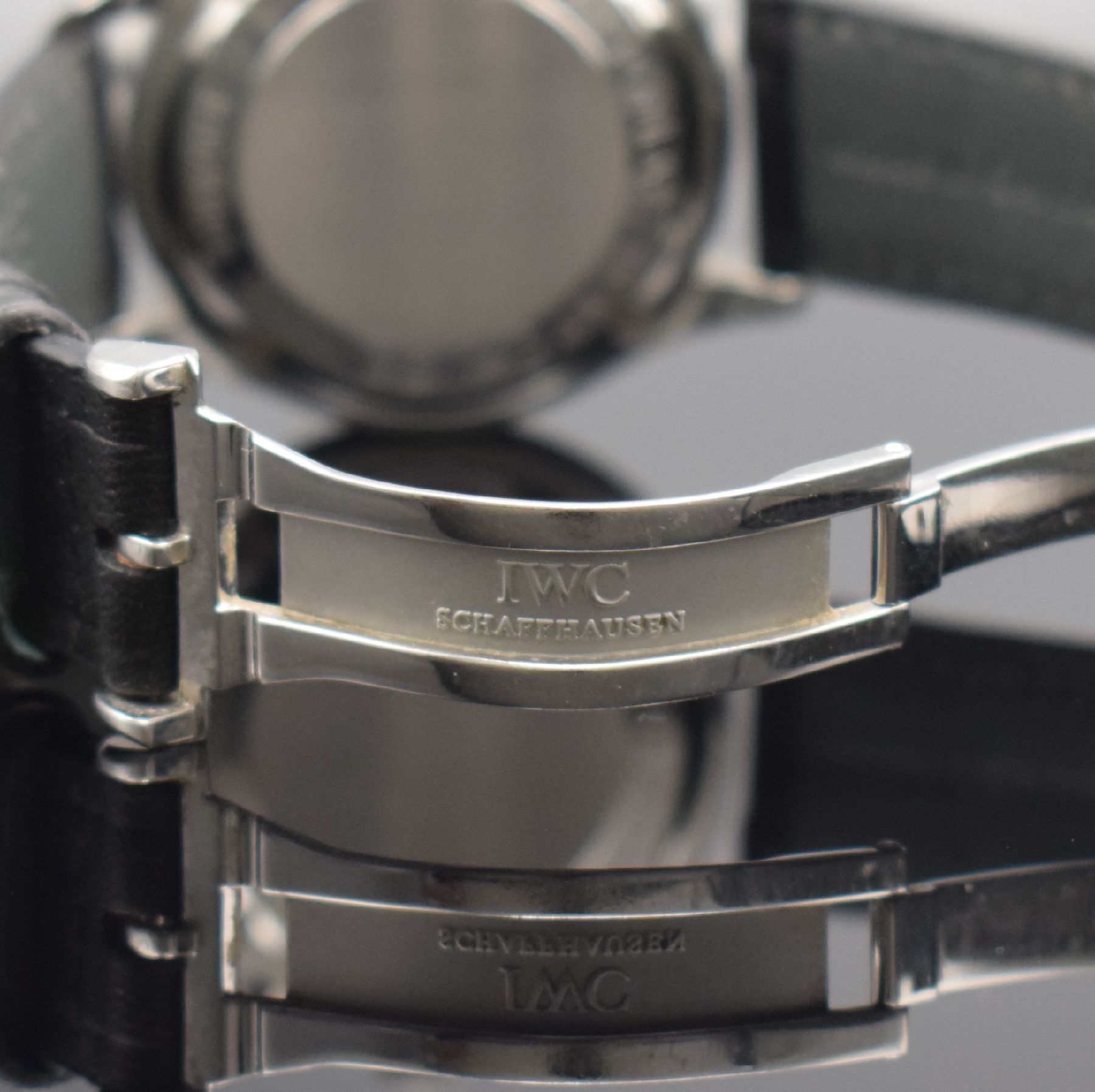 Detail c: IWC Armbandchronograph Modell Portugieser Referenz 3714, Automatik, Schweiz um 2005, Edelstahlgeh. inkl. Lederband m. orig. Faltschl., Boden 4-fach ...