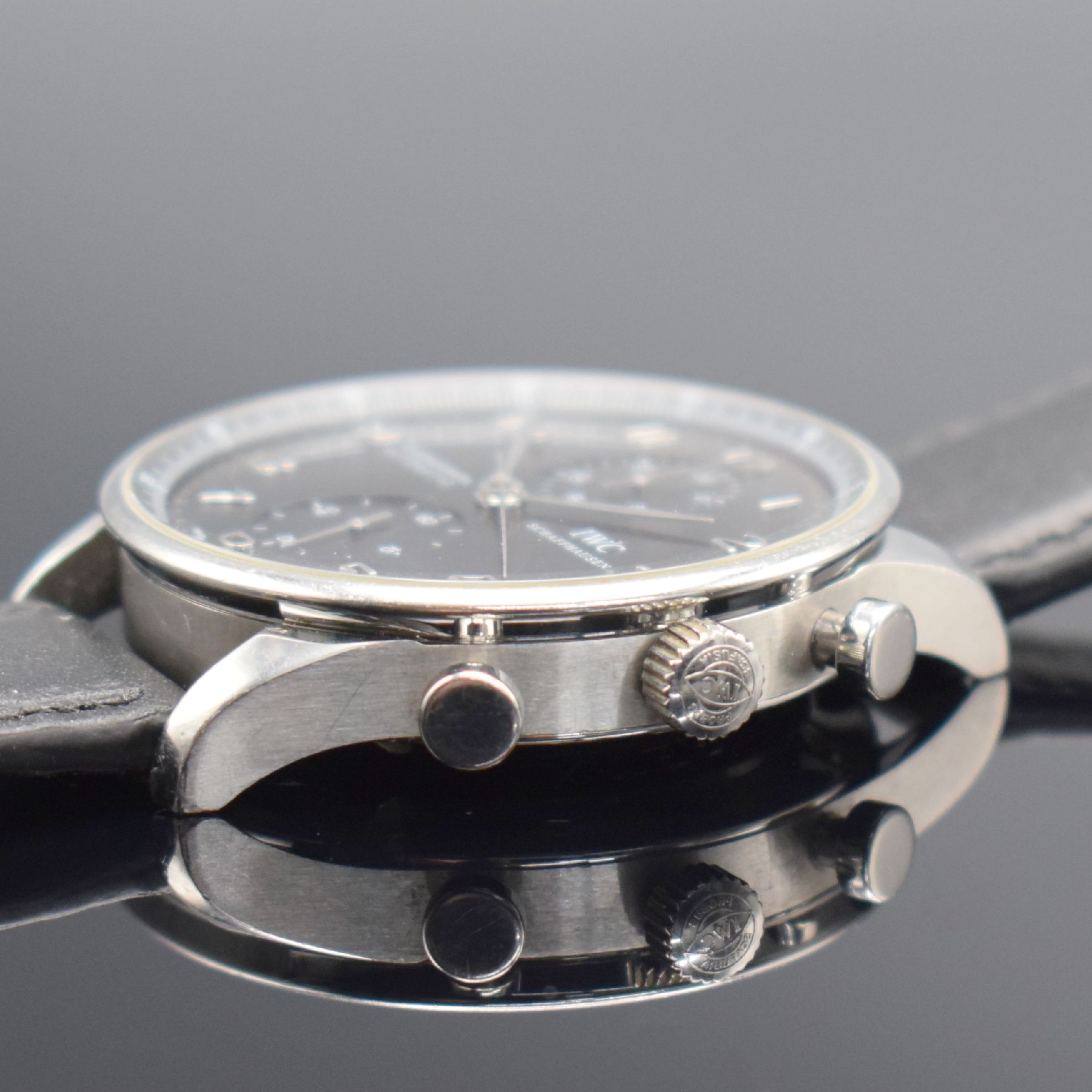 Detail d: IWC Armbandchronograph Modell Portugieser Referenz 3714, Automatik, Schweiz um 2005, Edelstahlgeh. inkl. Lederband m. orig. Faltschl., Boden 4-fach ...
