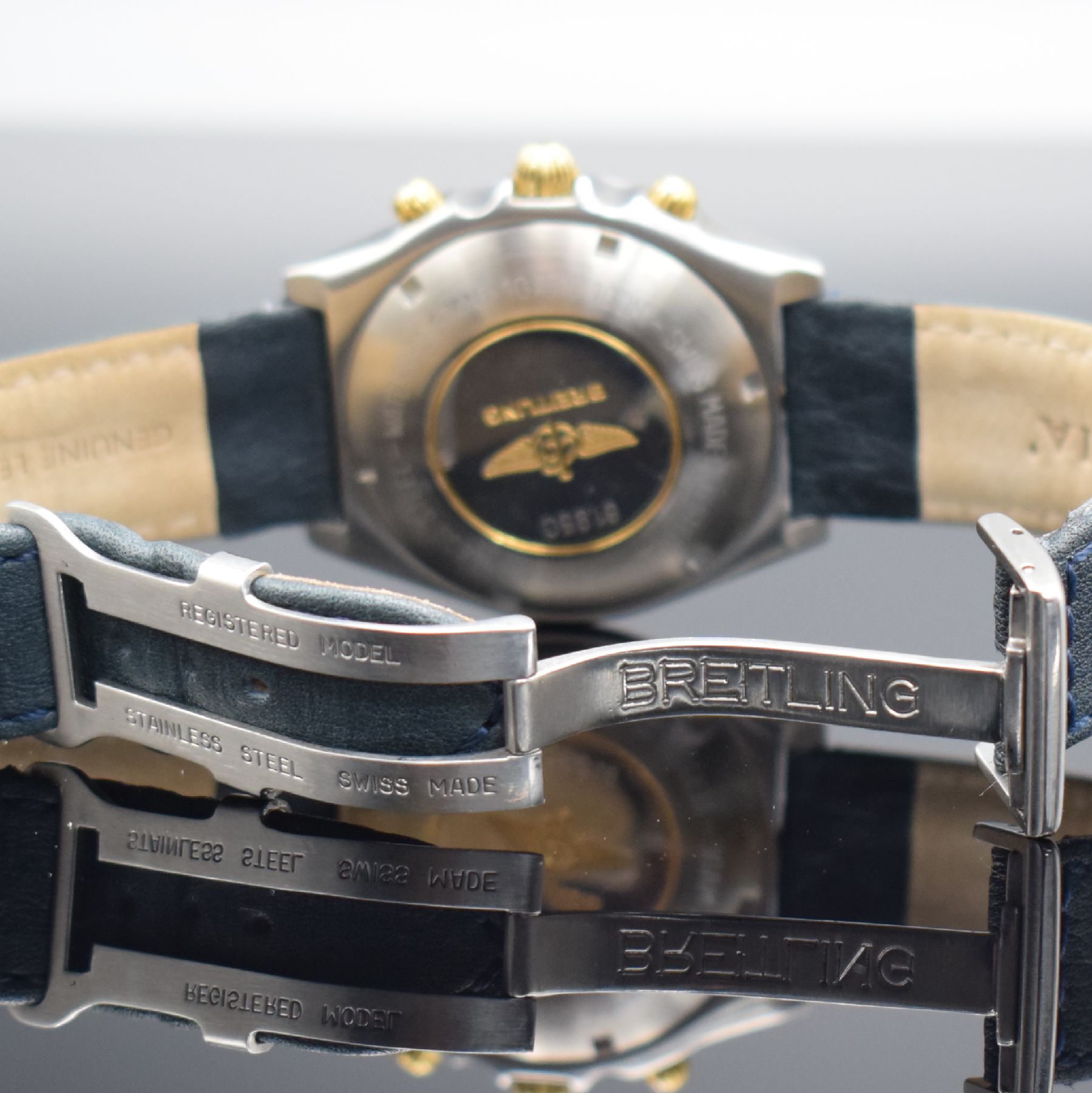 Detail c: BREITLING Chronomat Herrenarmbanduhr mit Chronograph, Schweiz um 1990, Automatik, Ref. 81.950, verschr. Edelstahlgeh. teilw. verg., neutr. Lederband ...