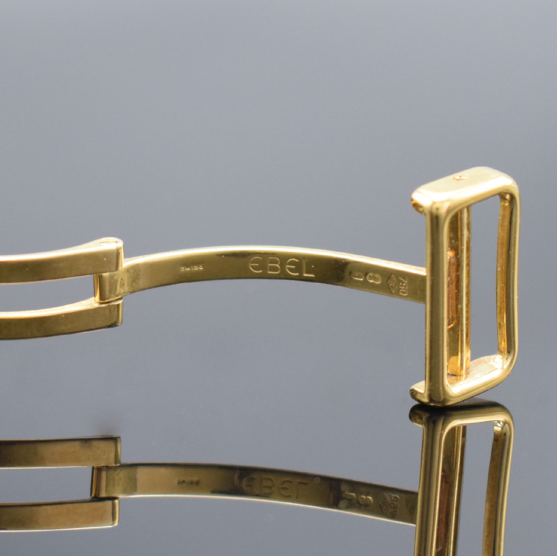 Detail d: EBEL El Primero Schaltradchronograph in GG 750/000, Schweiz um 1995, Automatik, Ref. 8134901, Boden aufgedr., neutr. Lederband m. orig. Faltschl. in ...