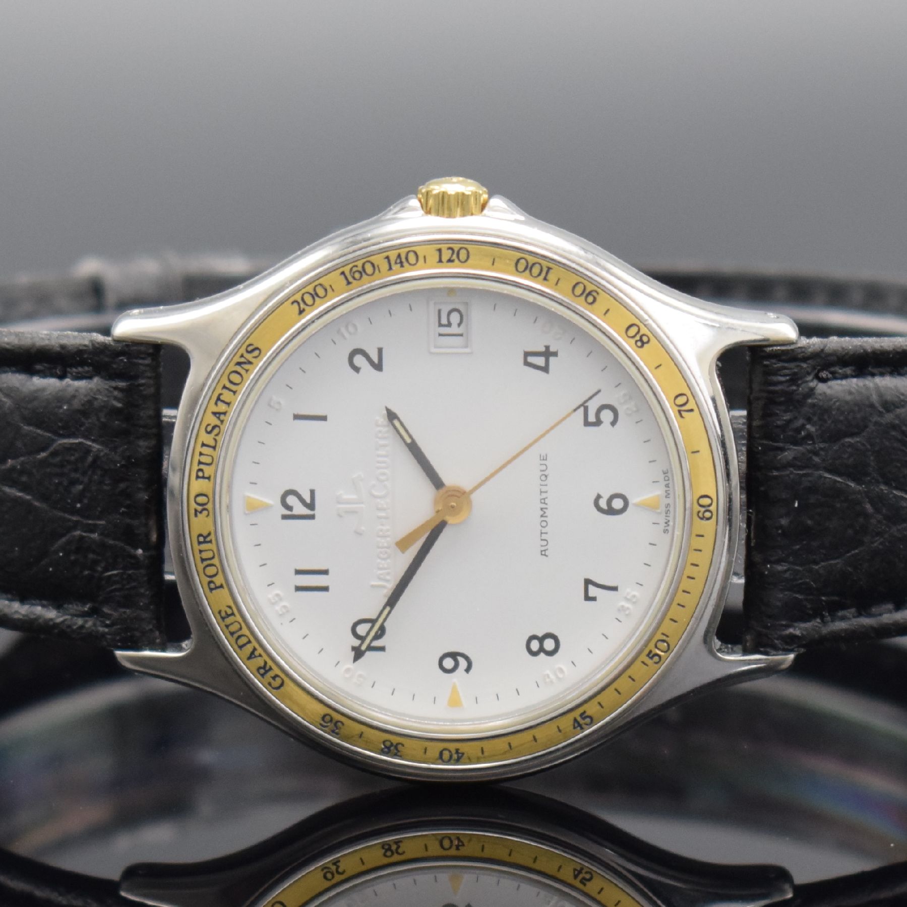 Detail a: Jaeger-LeCoultre Armbanduhr in Stahl/Gold, Schweiz um 1985, Automatik, Ref. 113.5.89, Boden 4-fach verschr., neutr. Lederband m. orig. Dornschl., ...