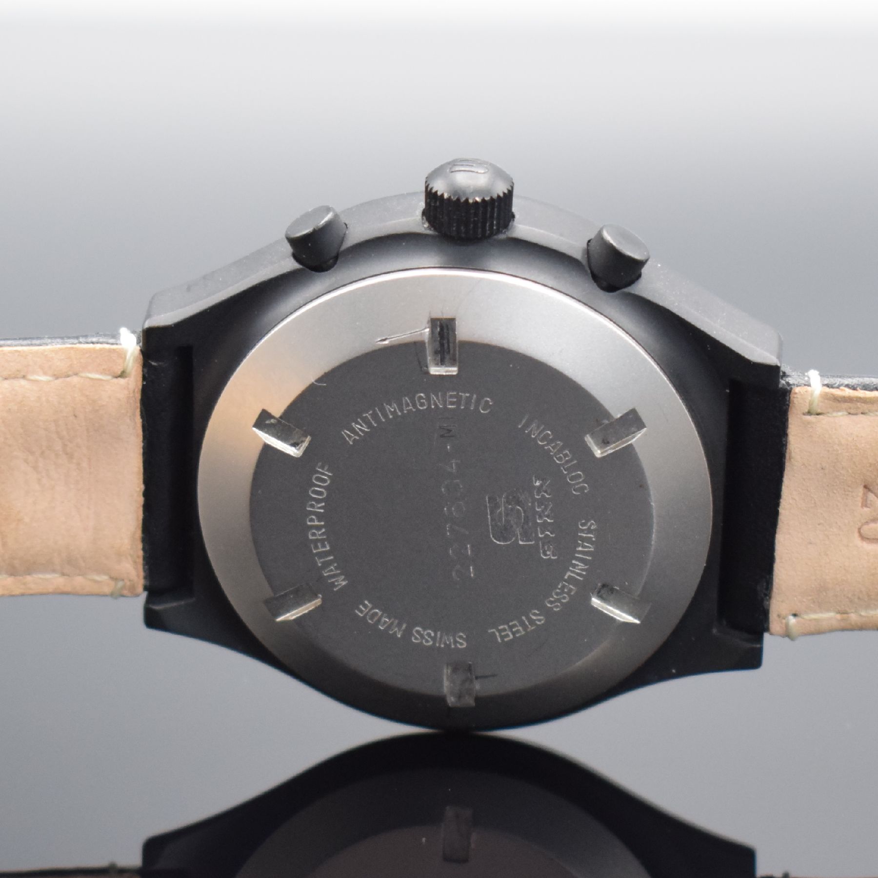 Detail e: SINN Herrenarmbanduhr mit Chronograph, Schweiz um 2000, Automatik, geschw. Edelstahlgeh., Boden & Krone verschr., schwarzes Zifferbl. m. Leuchtind. & ...