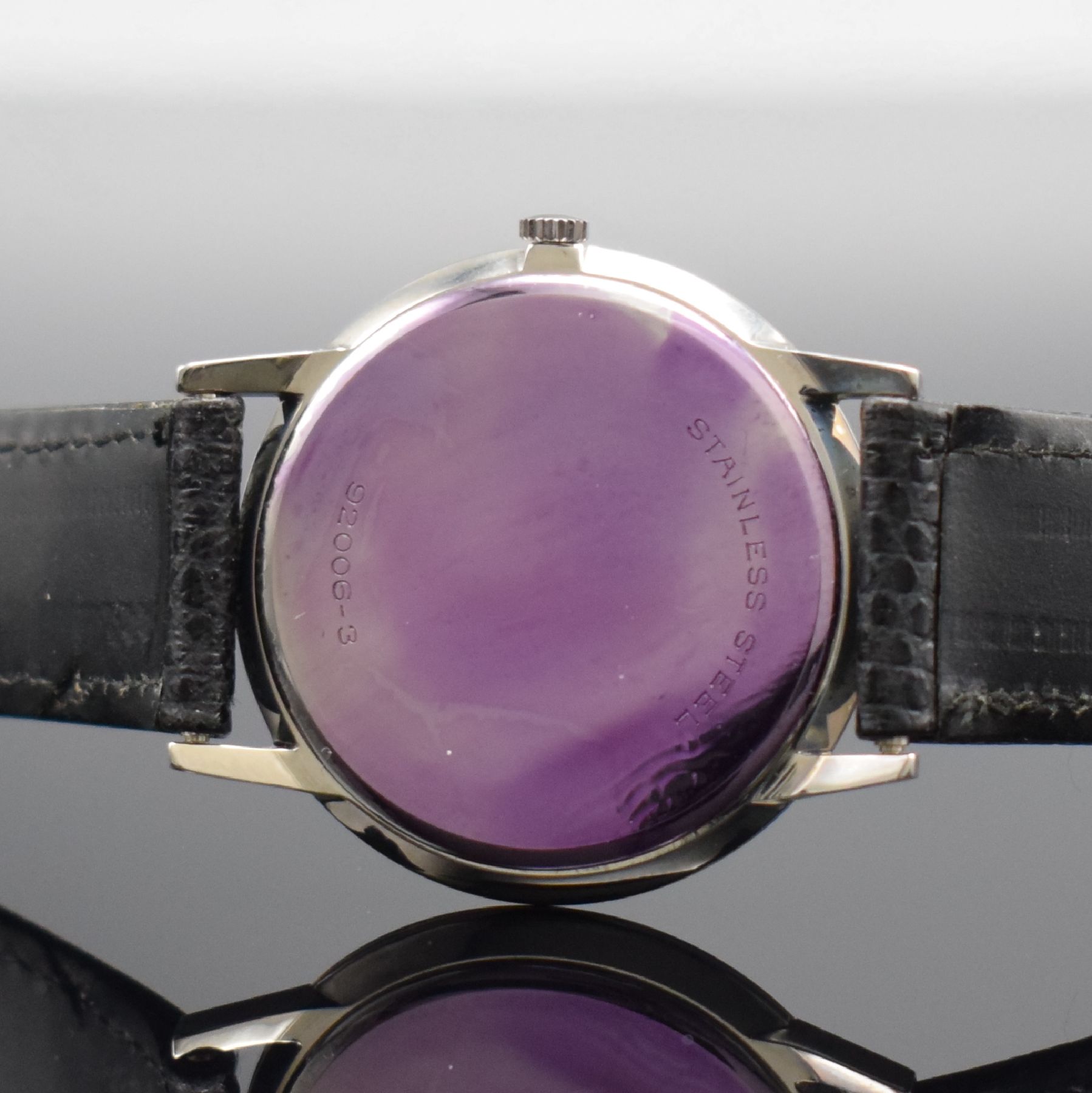 Detail c: HAMILTON / JUVENIA 2 nahezu neuwertige Armbanduhren in Stahl, Schweiz um 1970, Automatik, HAMILTON Intra-Matic: 3-tlg. Geh., Boden & Glasrand ...