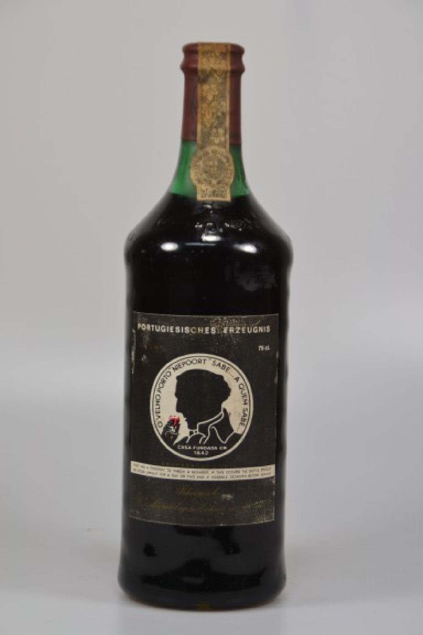 1 Flasche Portwein, Niepoort, 1966, Füllstand Top-Shoulder, guter Erhaltungzustand, 75cl