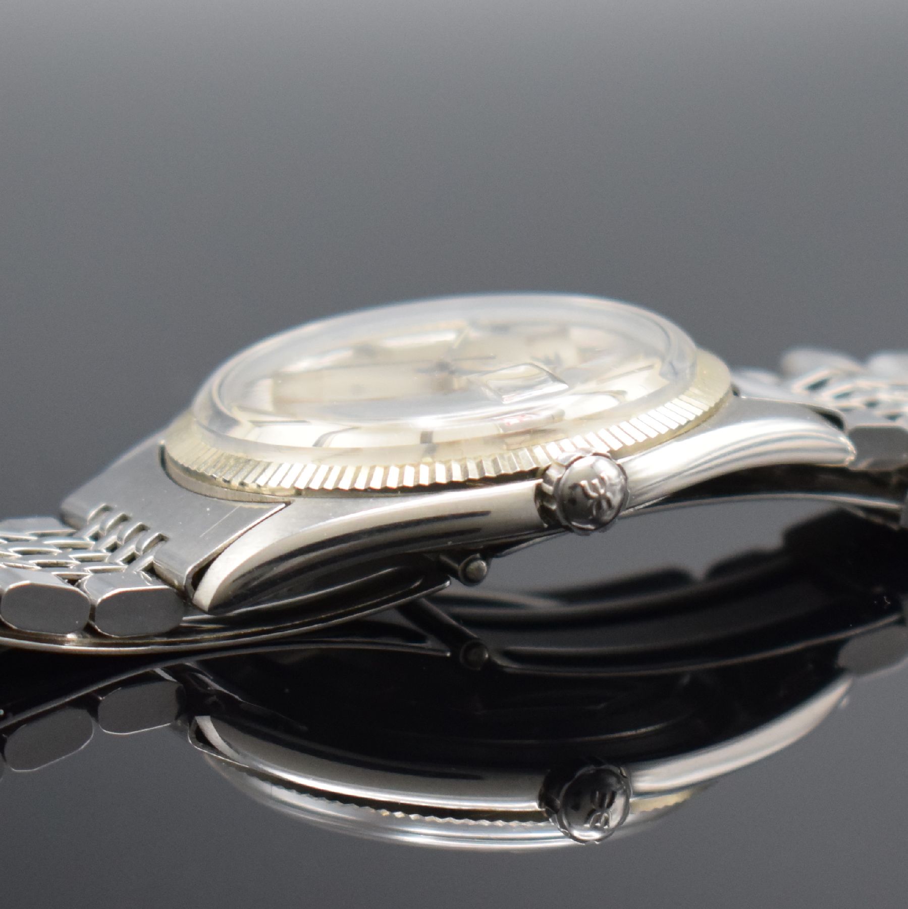 Detail e: EBEL seltener Armbandchronometer Napoleon, Automatik, Schweiz um 1970, Edelstahlgeh. inkl. orig. Gliederband m. Faltschl., Boden verschr., geriffelte ...