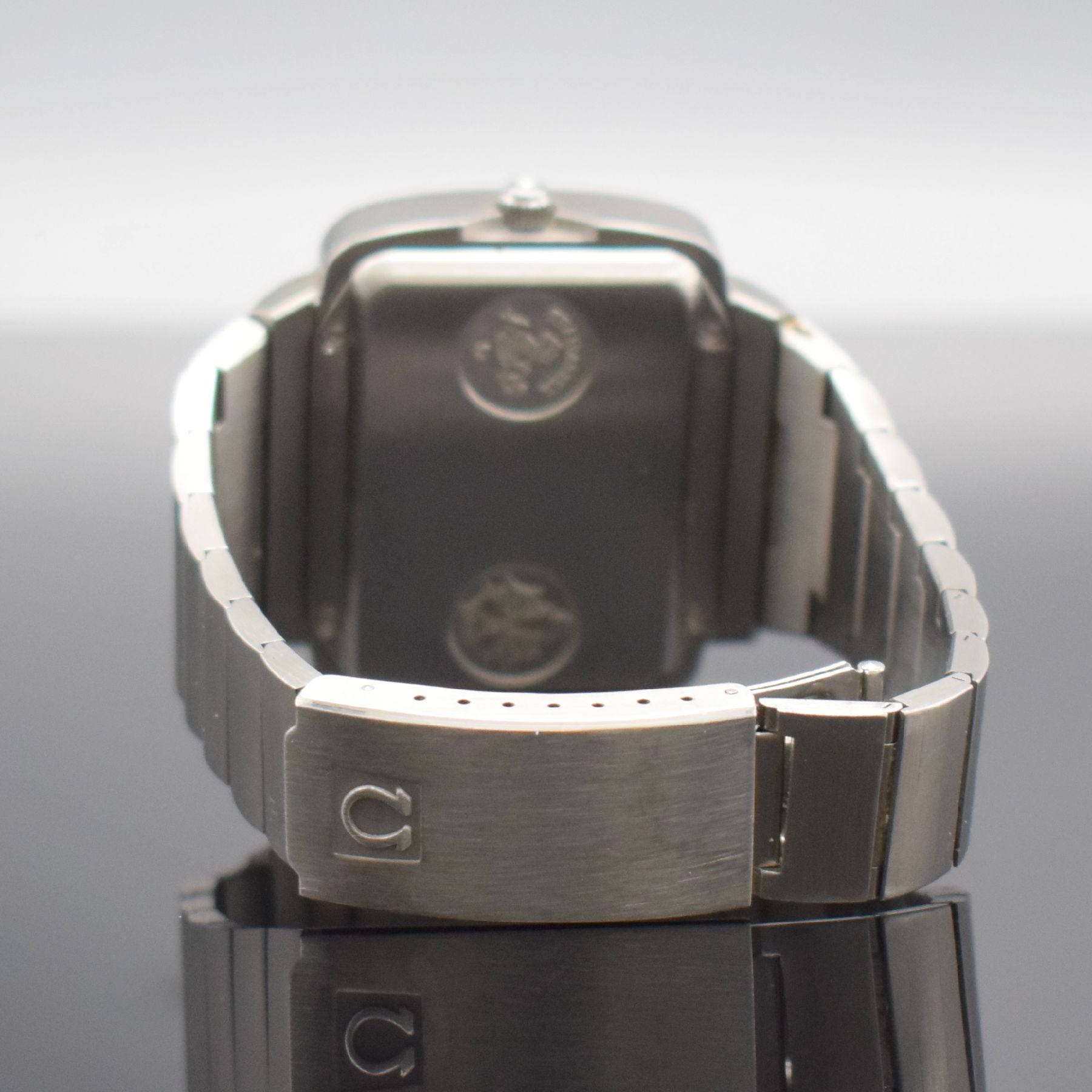 Detail b: OMEGA seltener Olympia Chronograph Seamaster Chrono-Quartz Referenz 196.0052 / 396.0839, Schweiz, herausgegeben anlässlich olympischer Spiele 1976, ...