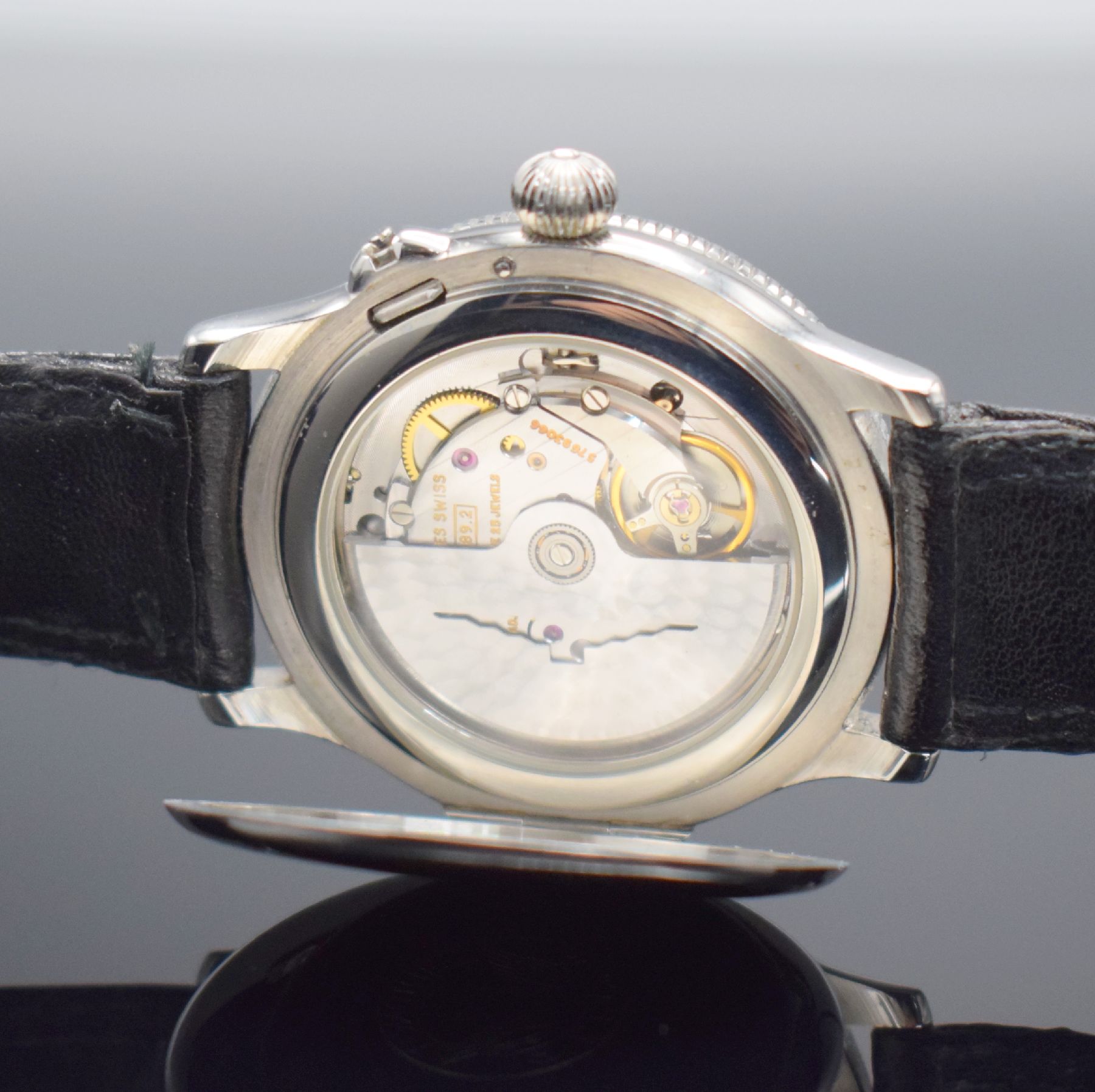 Detail f: LONGINES Lindbergh Stundenwinkeluhr Referenz 989.5215, Automatik, Schweiz um 1990, Edelstahlgeh. inkl. orig. Lederband m. orig. Dornschl., Geh. nach ...