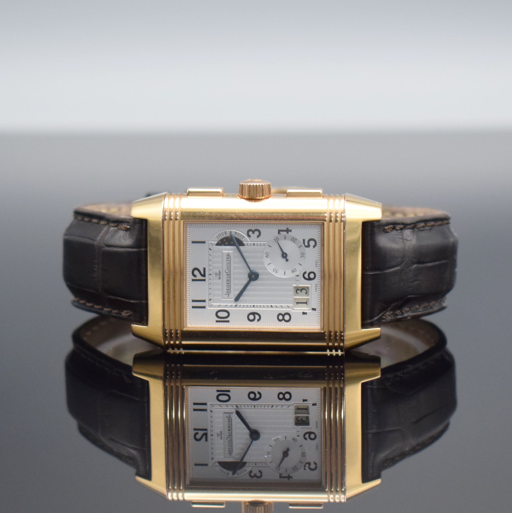 Jaeger-LeCoultre Herrenarmbanduhr Reverso Grande GMT in Rosépink gold 750/000 Referenz Q3022420 / 240.2.18, Handaufzug, um 180 Grad drehbares ...