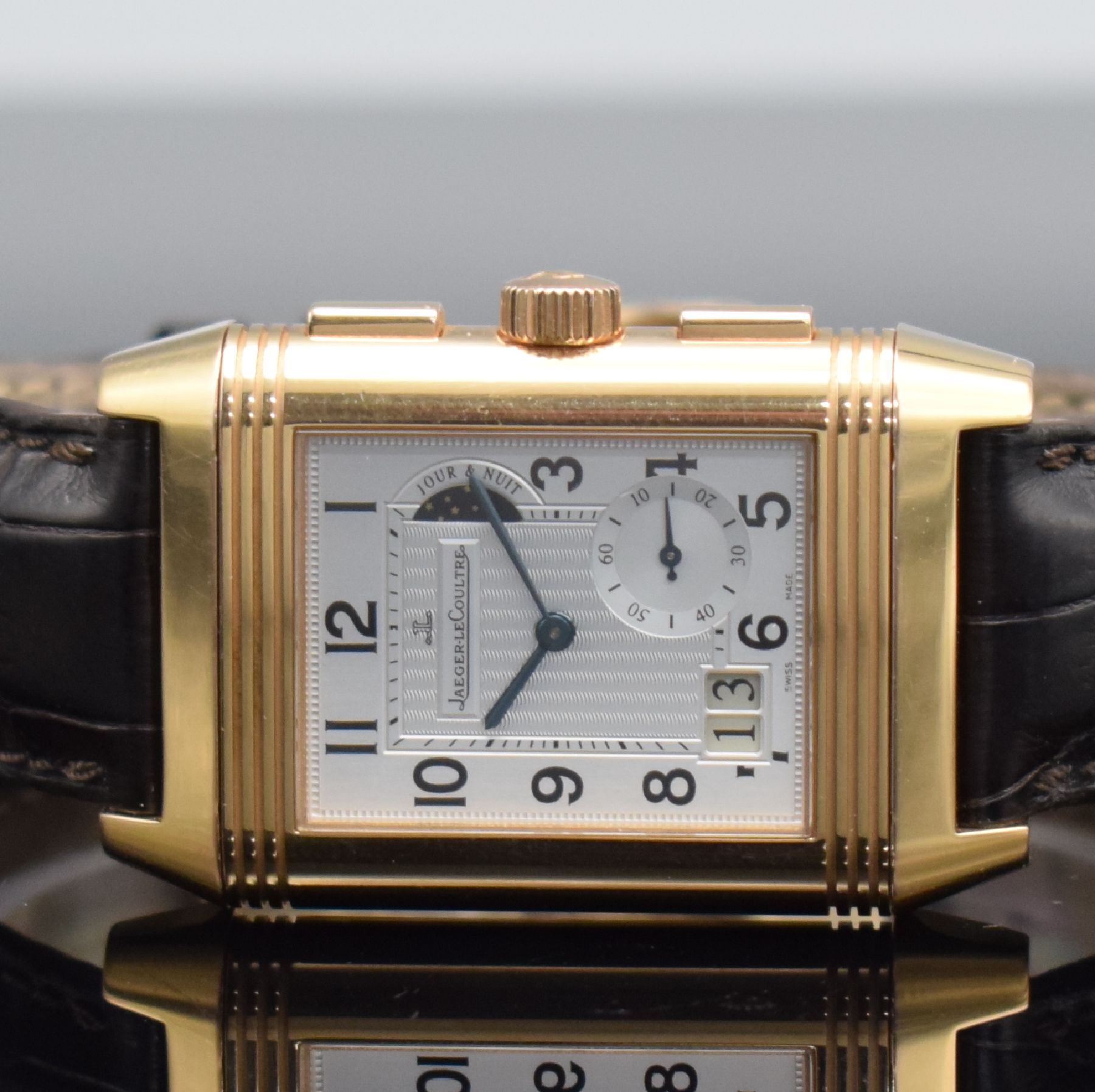 Detail a: Jaeger-LeCoultre Herrenarmbanduhr Reverso Grande GMT in Rosépink gold 750/000 Referenz Q3022420 / 240.2.18, Handaufzug, um 180 Grad drehbares ...