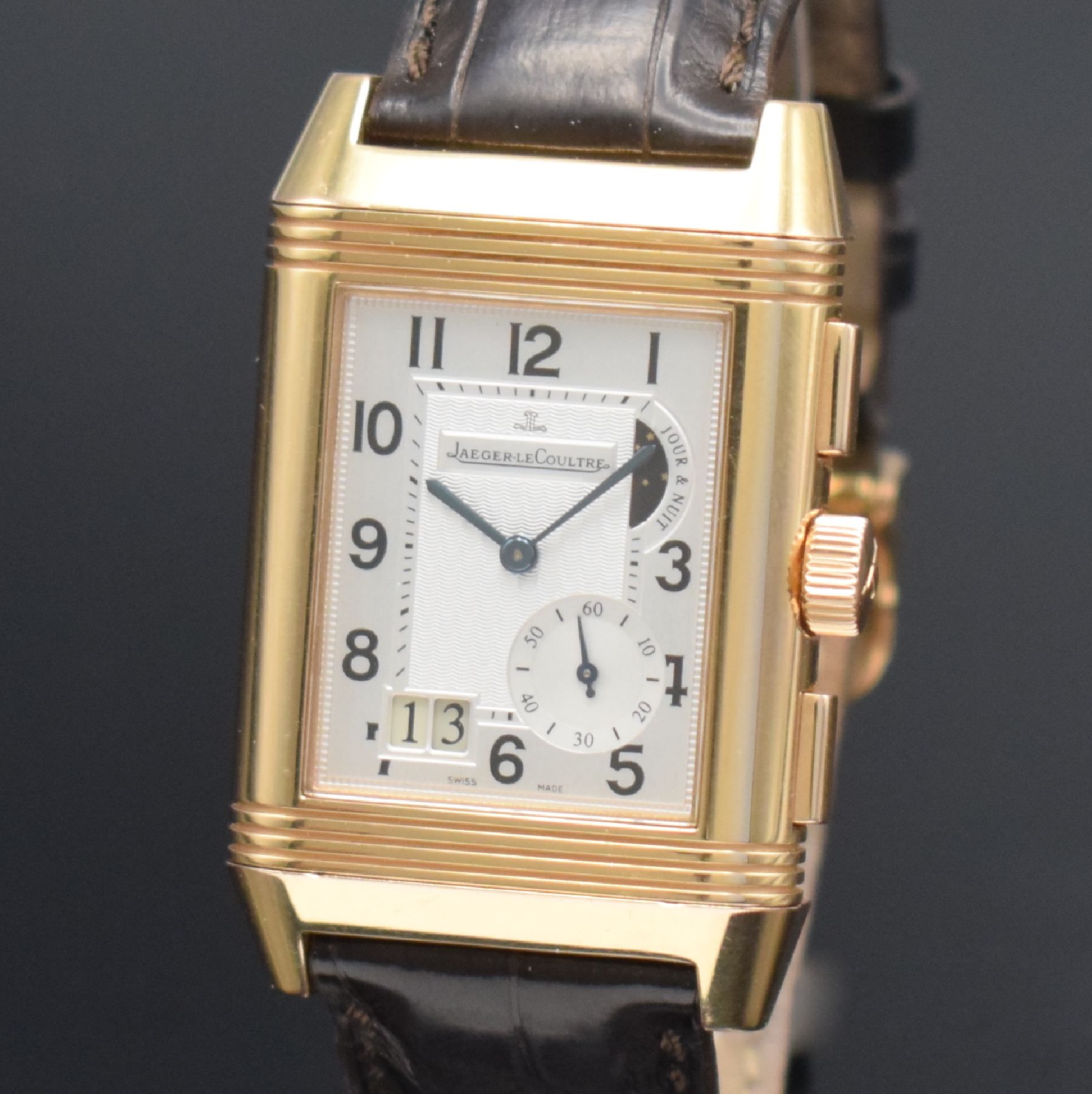 Detail f: Jaeger-LeCoultre Herrenarmbanduhr Reverso Grande GMT in Rosépink gold 750/000 Referenz Q3022420 / 240.2.18, Handaufzug, um 180 Grad drehbares ...