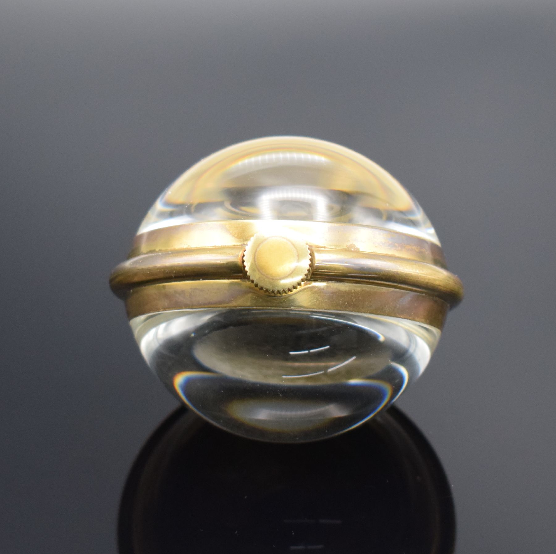 Detail c: ORATOR Tischuhr mit 8-Tage-Werk, Schweiz um 1960, Gehäuse in Kugelform beids. aufw. vergl., silb. Zifferbl. m. aufges. Std.-Ind., gold. Zeiger, ...