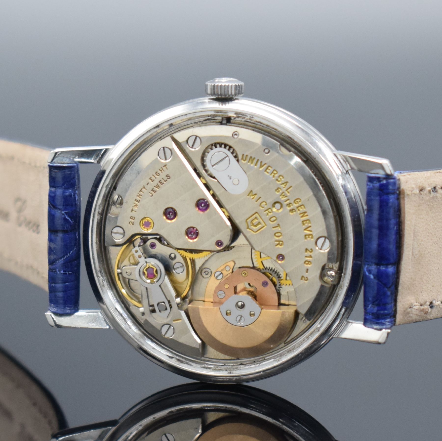 Detail f: UNIVERSAL GENEVE Polerouter Herrenarmbanduhr, Automatik, Schweiz 1960er Jahre, Edelstahlgeh., Boden verschr., flache Ausführung, silb. Zifferbl. m. ...