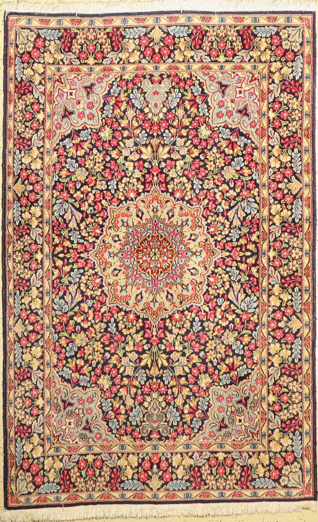 Kerman, Persien, ca. 50 Jahre, Wolle auf Baumwolle, ca. 235 x 150 cm, EHZ: 2