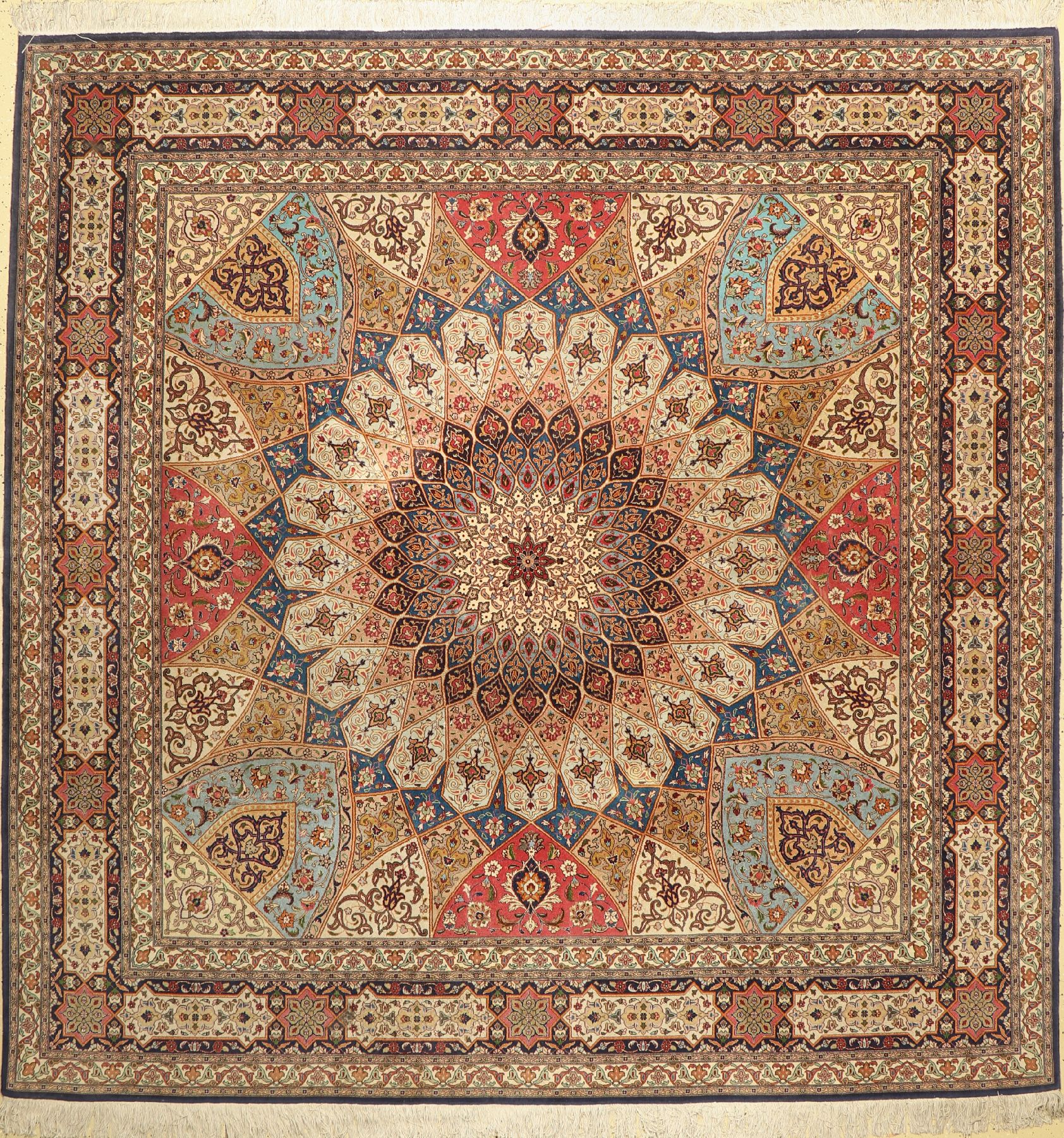 Täbriz fein(50 Raj), Persien, ca. 60 Jahre,Korkwolle mit Seide, ca. 250 x 250 cm, EHZ: 2