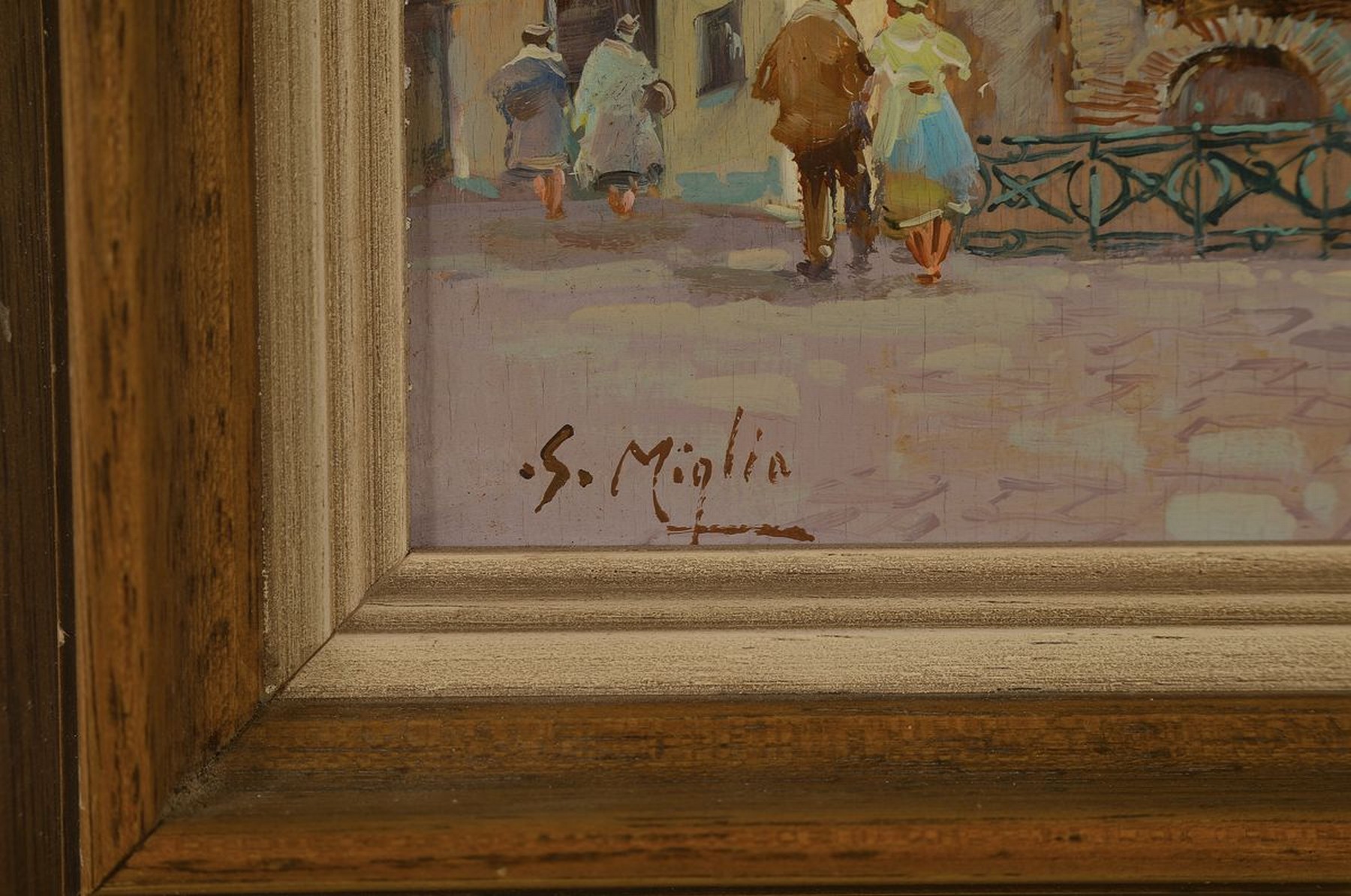Detail a: S. Miglia, Künstler des 20.Jh., städtisches Treiben in einer südlichen Stadt, Öl/Holz, links unten signiert, R., ca. 37x80 cm