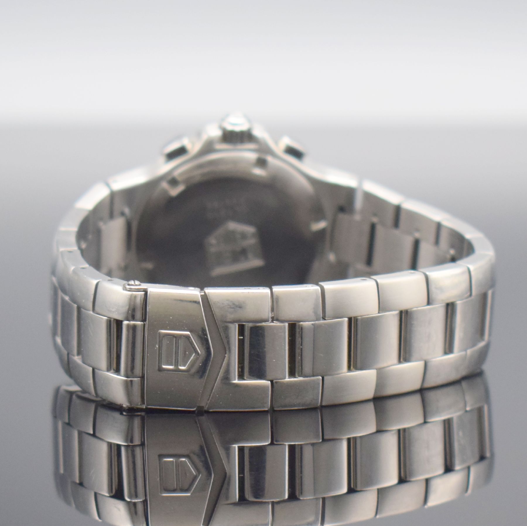 Detail d: TAG HEUER Professional Kirium Armbanduhr mit Chronograph in Stahl, Schweiz verk. lt. beil. Garantie 06/1999, quarz, Boden & Krone verschr., Lünette ...