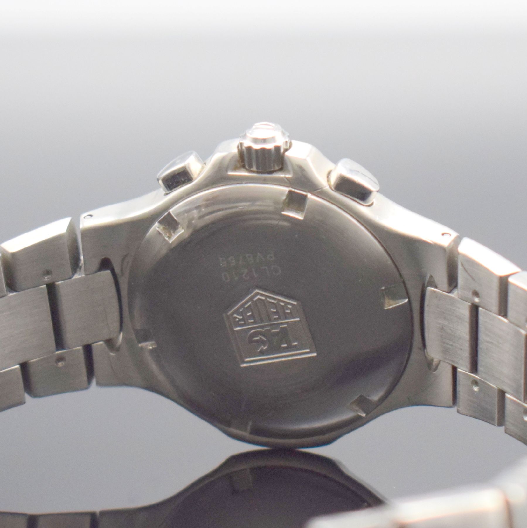 Detail f: TAG HEUER Professional Kirium Armbanduhr mit Chronograph in Stahl, Schweiz verk. lt. beil. Garantie 06/1999, quarz, Boden & Krone verschr., Lünette ...