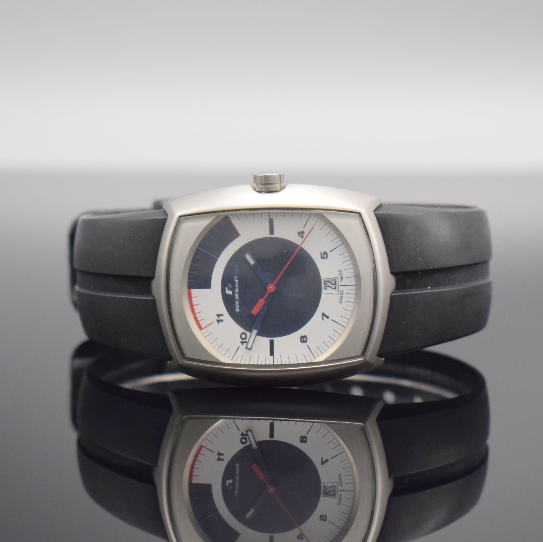 BMW WILLIAMS F1 Team Armbanduhr in Stahl, Schweiz um 2003, quarz, matt. Geh., Boden 4- fach verschr., orig. Kautschukband m. orig. Dornschl., ...