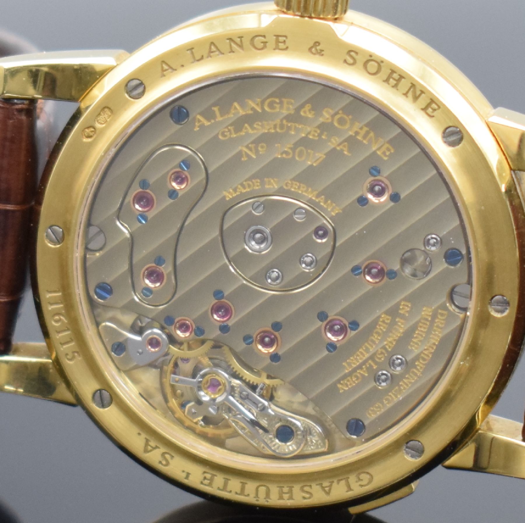 Detail j: A. LANGE & SÖHNE "LANGE 1" feine Herrenarmbanduhr in GG 750/000 Referenz 101.022, Handaufzug, massives beids. vergl. Geh., Boden 6-fach ...