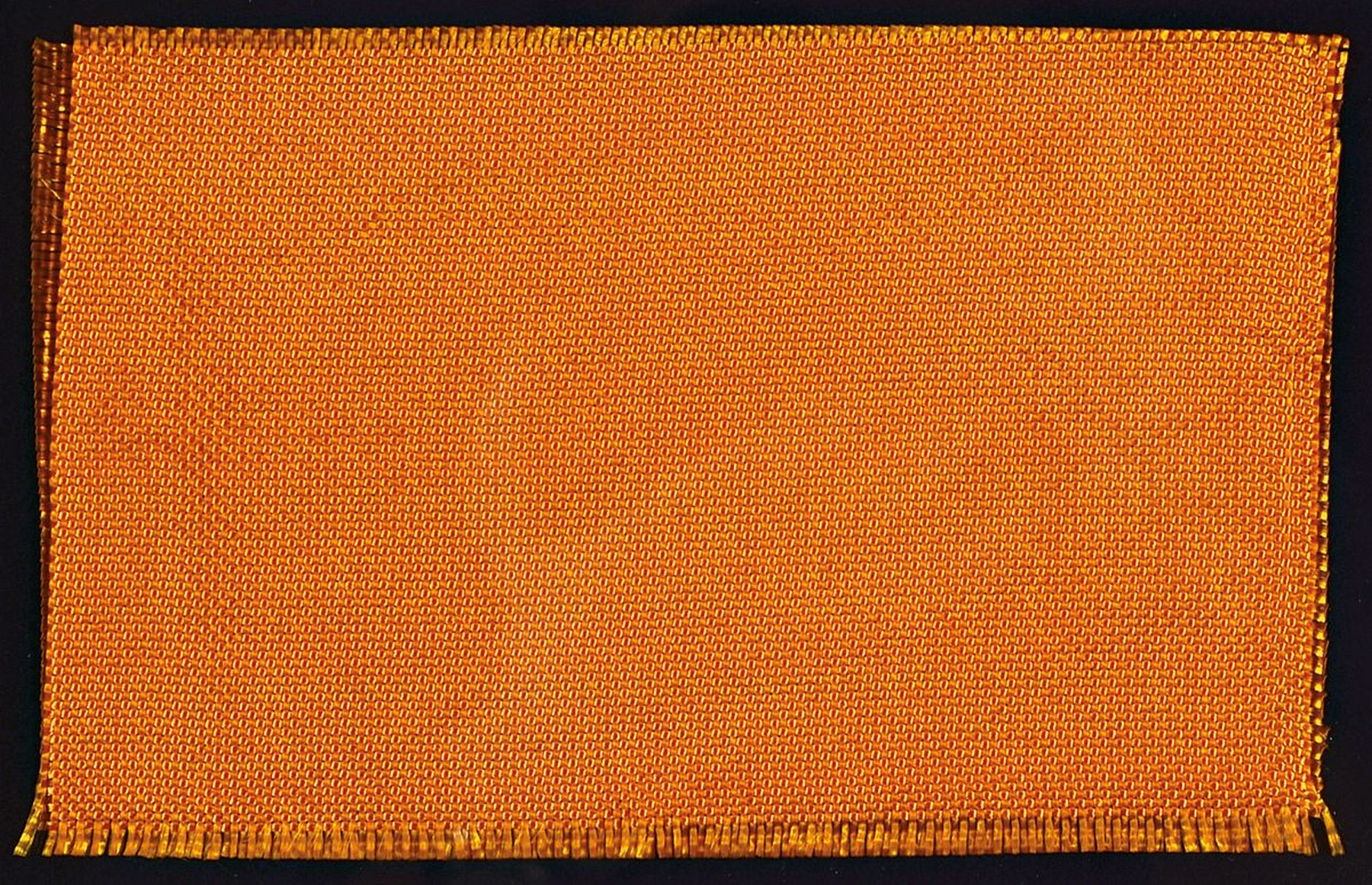Detail c: Christo, 1935 - 2020, Lot aus zwei Teilen: a. Multiple "Umbrellas Blue", Rahmen: 53 x 43 cm, b. kleines original Stoffstück aus diesem ...