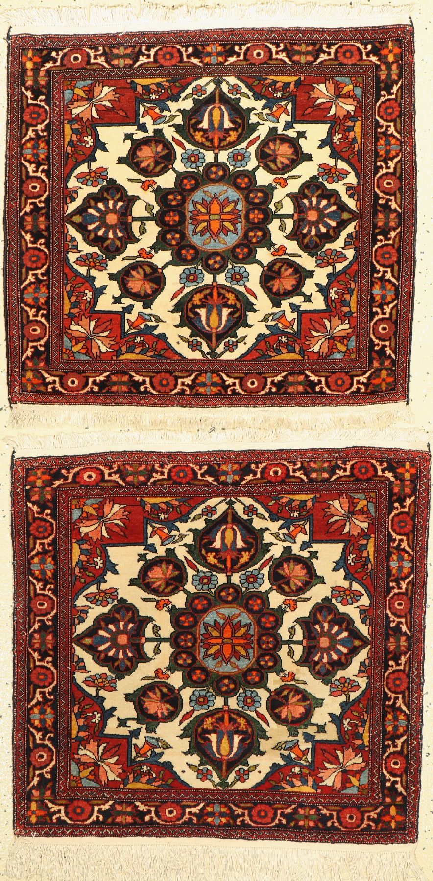 Ein paar antike Farahan, Persien, um 1920, Korkwolle geknüpft auf Baumwolle, ca. 62 x 67 cm, EHZ: 2