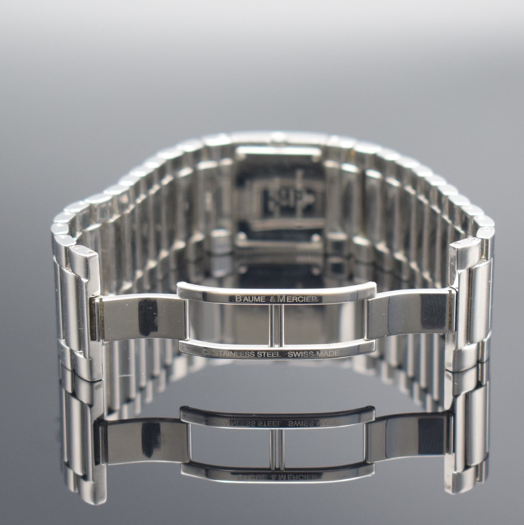 Detail b: BAUME & MERCIER Catwalk Damenarmbanduhr Referenz MV045197, Schweiz um 2005, quarz, Edelstahlgeh., Boden 4-fach verschr., Gliederband m. dopp. ...