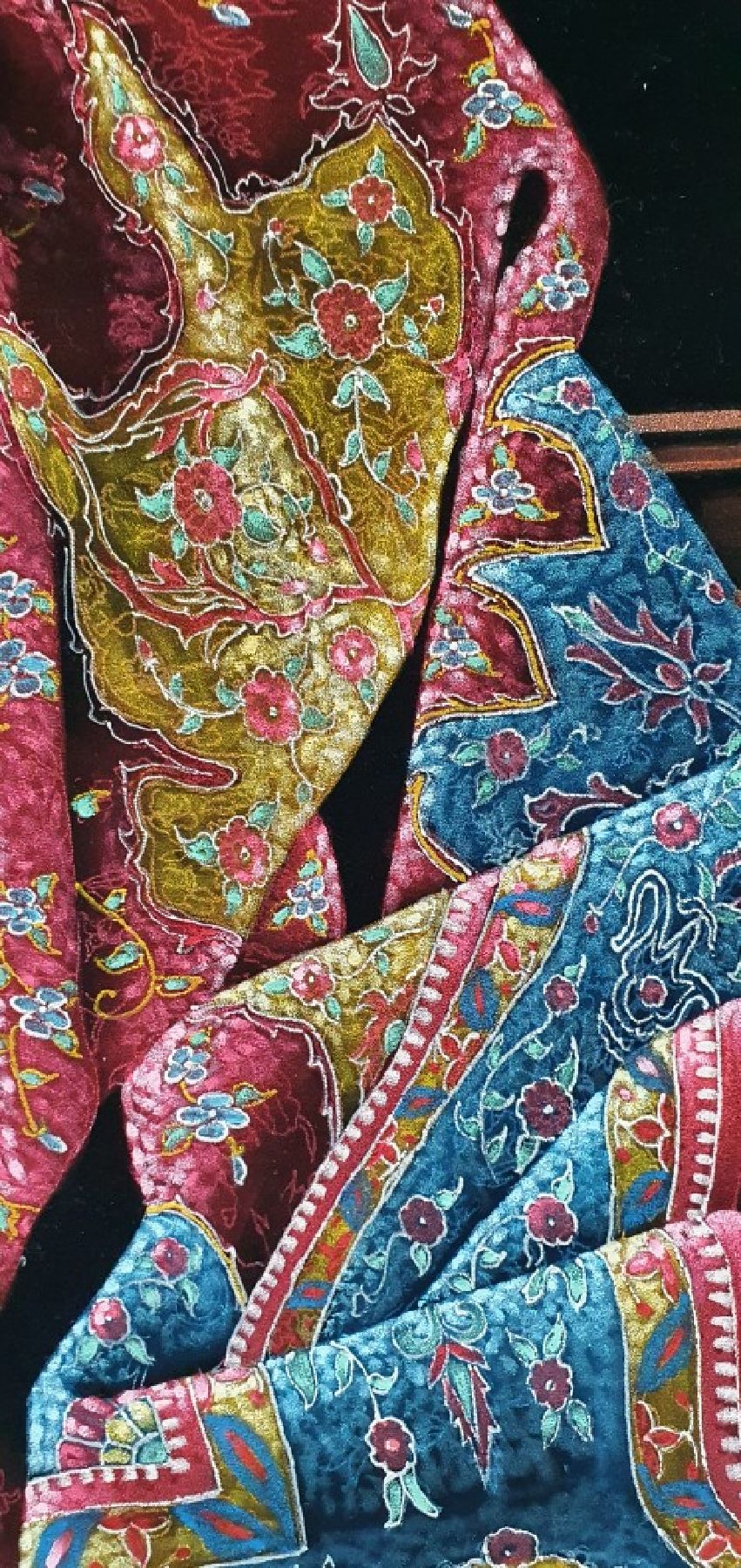 Detail e: Parinaz Bajalanlou, geb. 1985, zeitgenössische iranische Künstlerin, lebt und arbeitet in der Türkei, hier: Teppich über dem Stuhl, Öl auf ...
