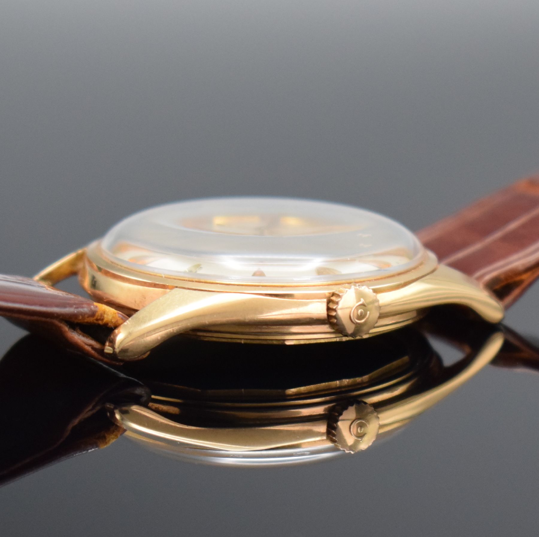 Detail d: CYMA Navystar Chronometer seltene Herrenarmbanduhr in RoseG 750/000, Schweiz um 1960, Handaufzug, 2-teil. Geh., Boden geschr., silb. Zifferbl. m. ...