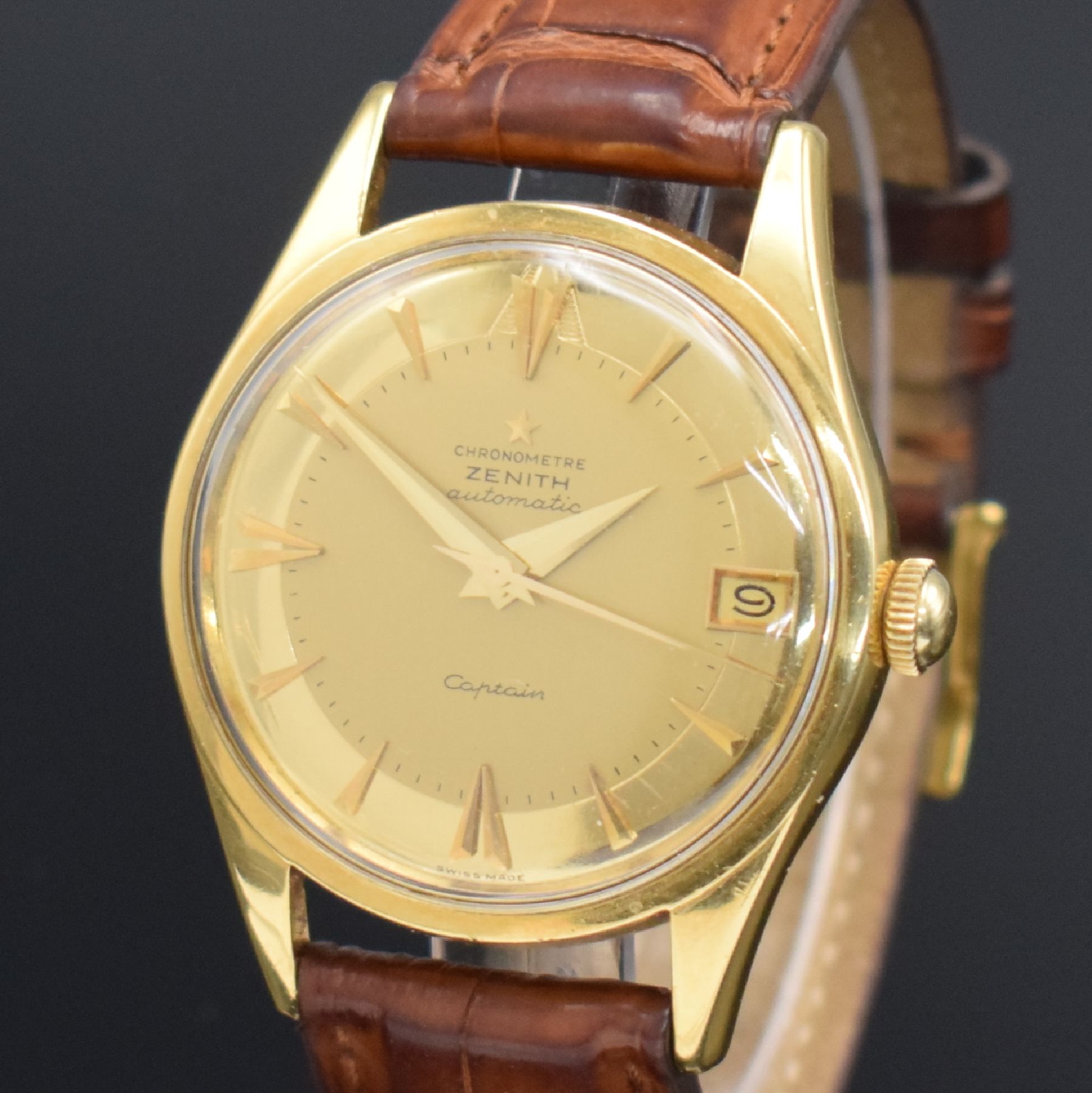 Detail a: ZENITH Captain Chronometer Herrenarmbanduhr in GG 750/000 Kaliber 71, Schweiz um 1958, sog. Hammerautomatik, 2-teil. Geh., Boden geschr., aufw. gold. ...