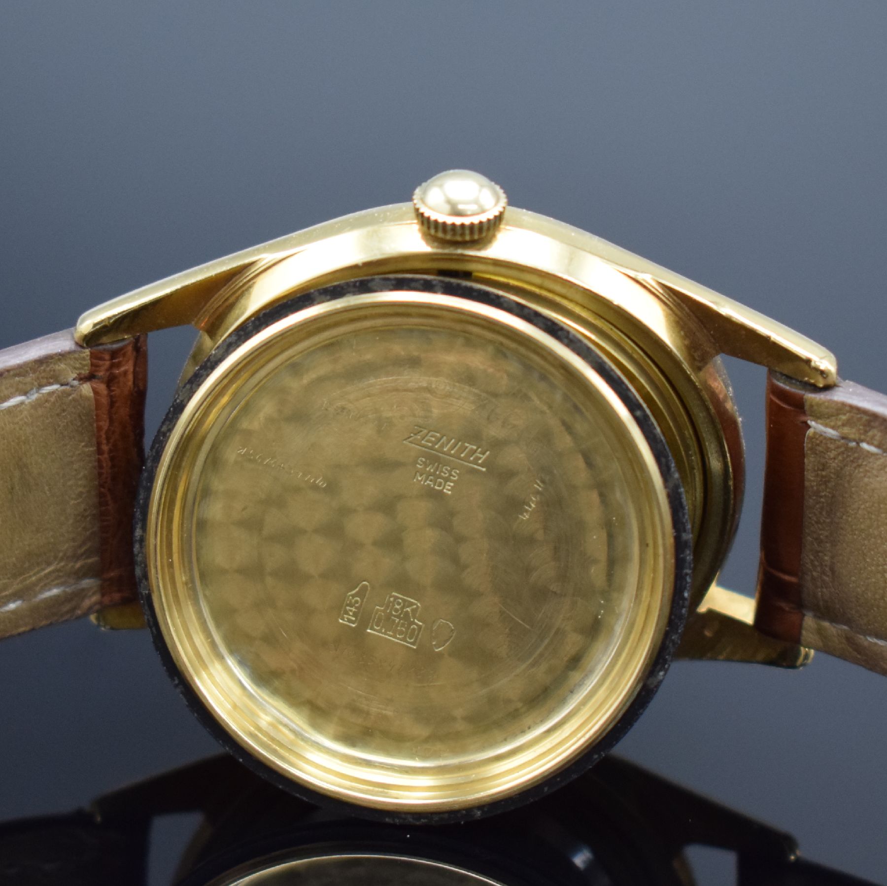 Detail e: ZENITH Captain Chronometer Herrenarmbanduhr in GG 750/000 Kaliber 71, Schweiz um 1958, sog. Hammerautomatik, 2-teil. Geh., Boden geschr., aufw. gold. ...