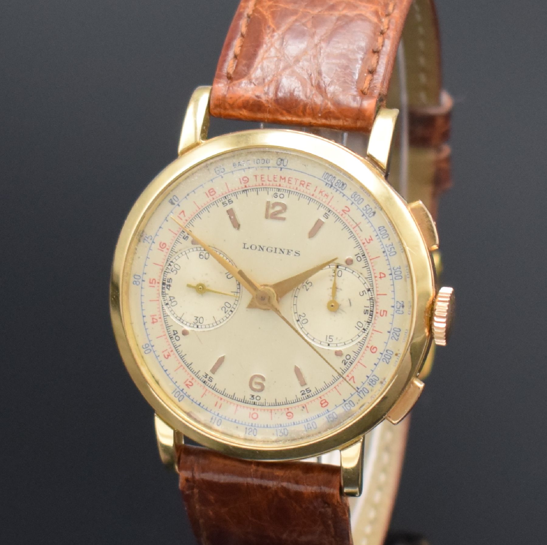 Detail c: LONGINES seltene Herrenarmbanduhr mit Flyback-Chronograph in RoseG 750/000, Schweiz um 1961, Handaufzug, Ref. 6234-5, 3-teil. Geh., Boden & Glasrand ...
