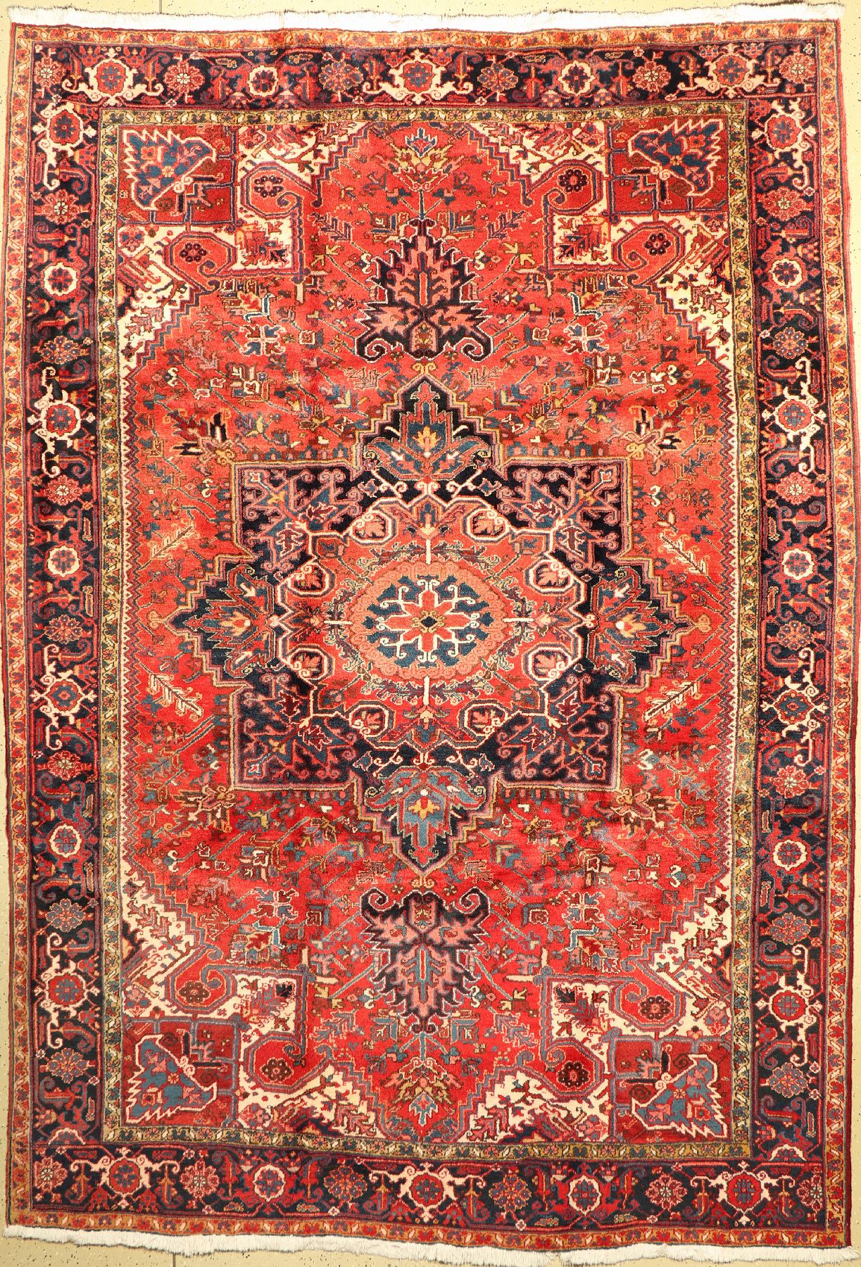 Heriz, Persien, ca. 50 Jahre, Wolle auf Baumwolle, ca. 336 x 236 cm, EHZ: 2