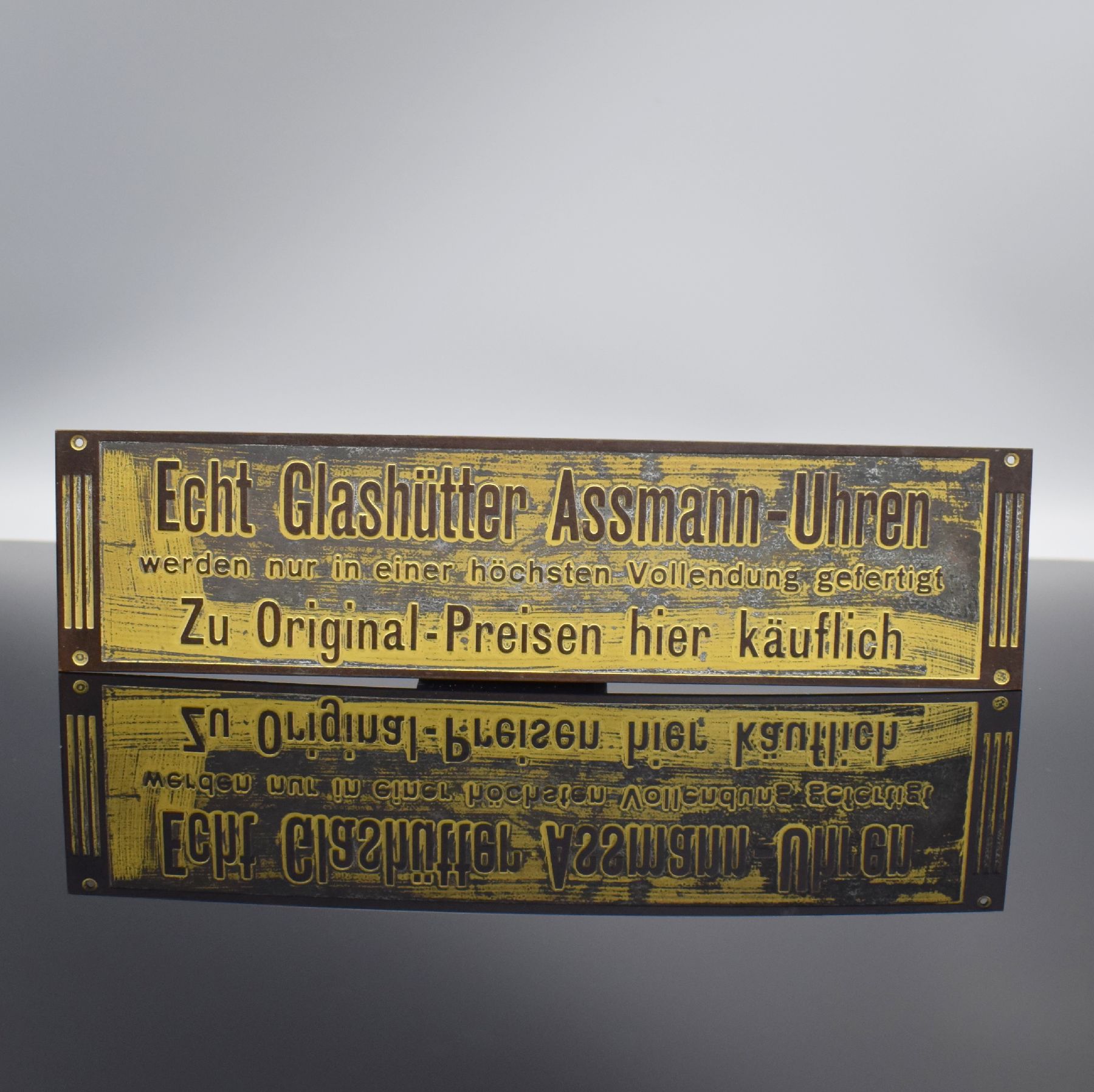 Detail a: RICHARD RICHTER Glashütter Zangen-Mikrometer sowie weiteres Werkzeug & Deko-Material, um 1920, Messinggeh. auf Holzsockel, vergl. Lunette, ...
