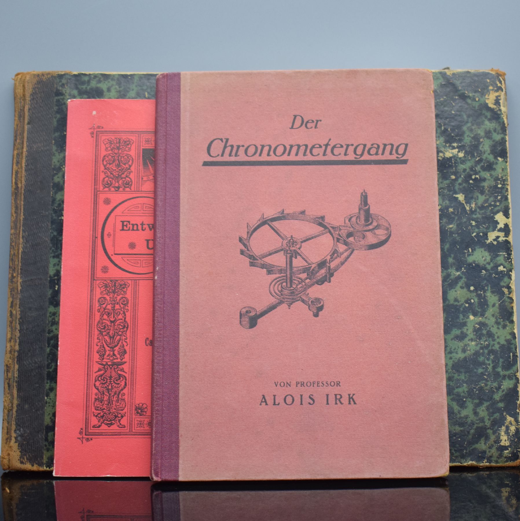 Detail g: MORITZ GROSSMANN "Der freie Ankergang für Uhren" Atlas mit 20 Tafeln & 2 weitere Bücher, Glashütte 1866, grün-schwarz marmorierter ...