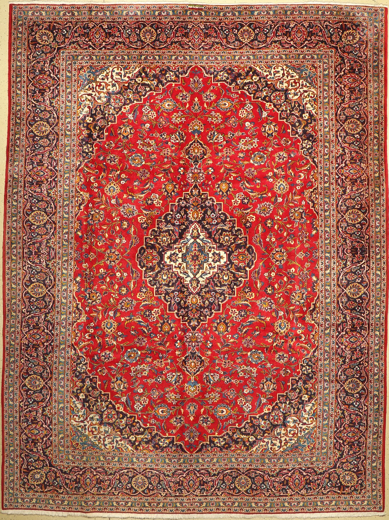 Keschan signiert(Ghotb), Persien, ca. 50 Jahre, Wolle auf Baumwolle, ca. 395 x 295 cm, EHZ: 2