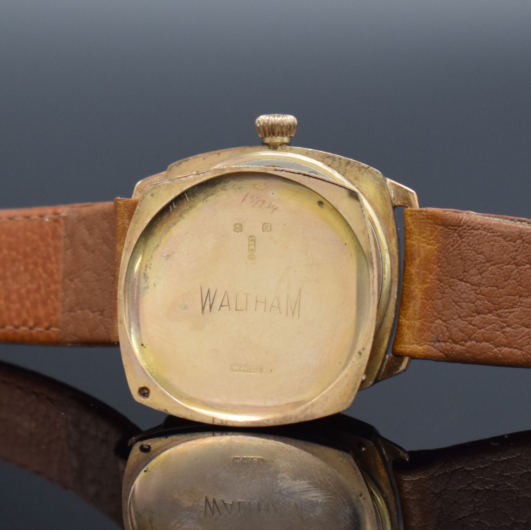 Detail f: WALTHAM frühe Armbanduhr in RG 375/000, USA um 1929, Handaufzug, Boden & Glasrand aufgedr., Emailzifferbl. m. arab. Zahlen, gebl. Zeiger teils ...