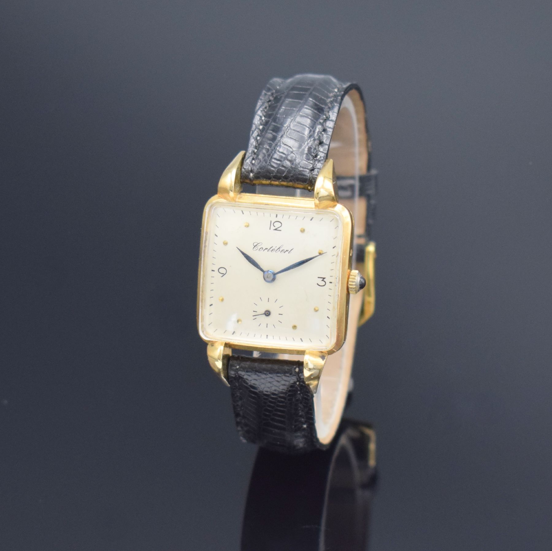 Detail b: CORTEBERT Damenarmbanduhr in RG 750/000, Schweiz um 1950, Handaufzug, Boden aufgedr., Schmuckkrone, Tropfen-Anstöße, silb. Zifferbl. m. gold. ...