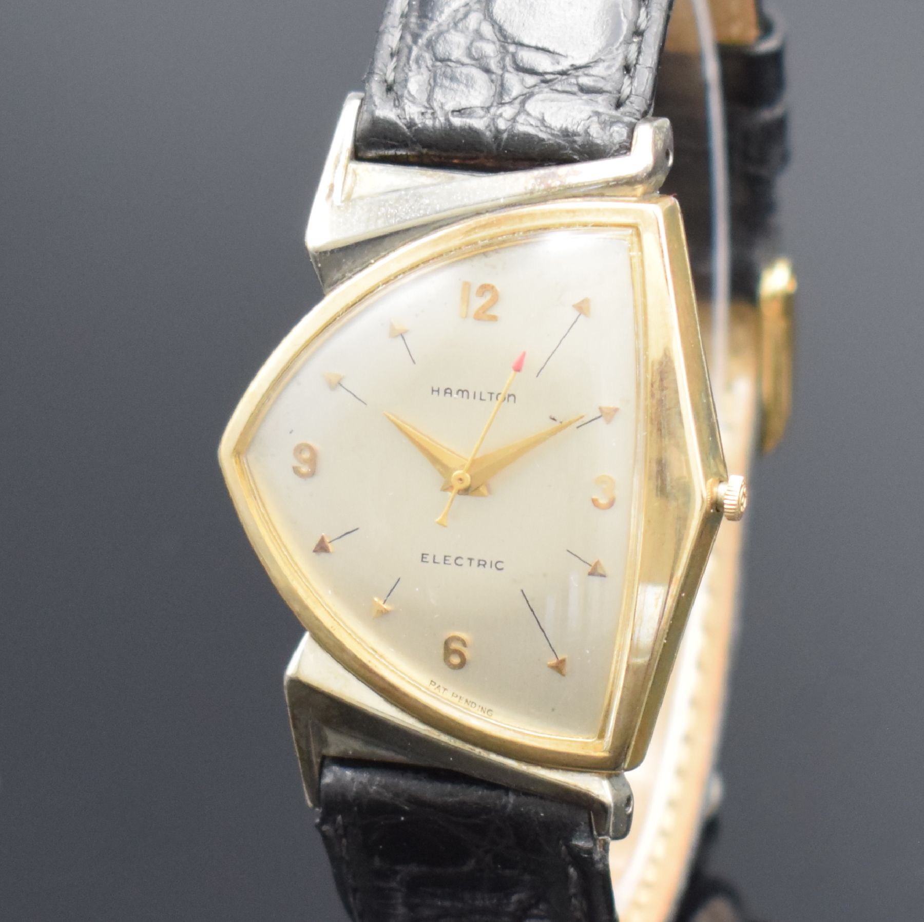 Detail c: HAMILTON Electric Modell Pacer seltene vergoldete Armbanduhr, USA um 1959, eine der ersten elektromechanischen Uhren, asymetrisches Geh. teils ...