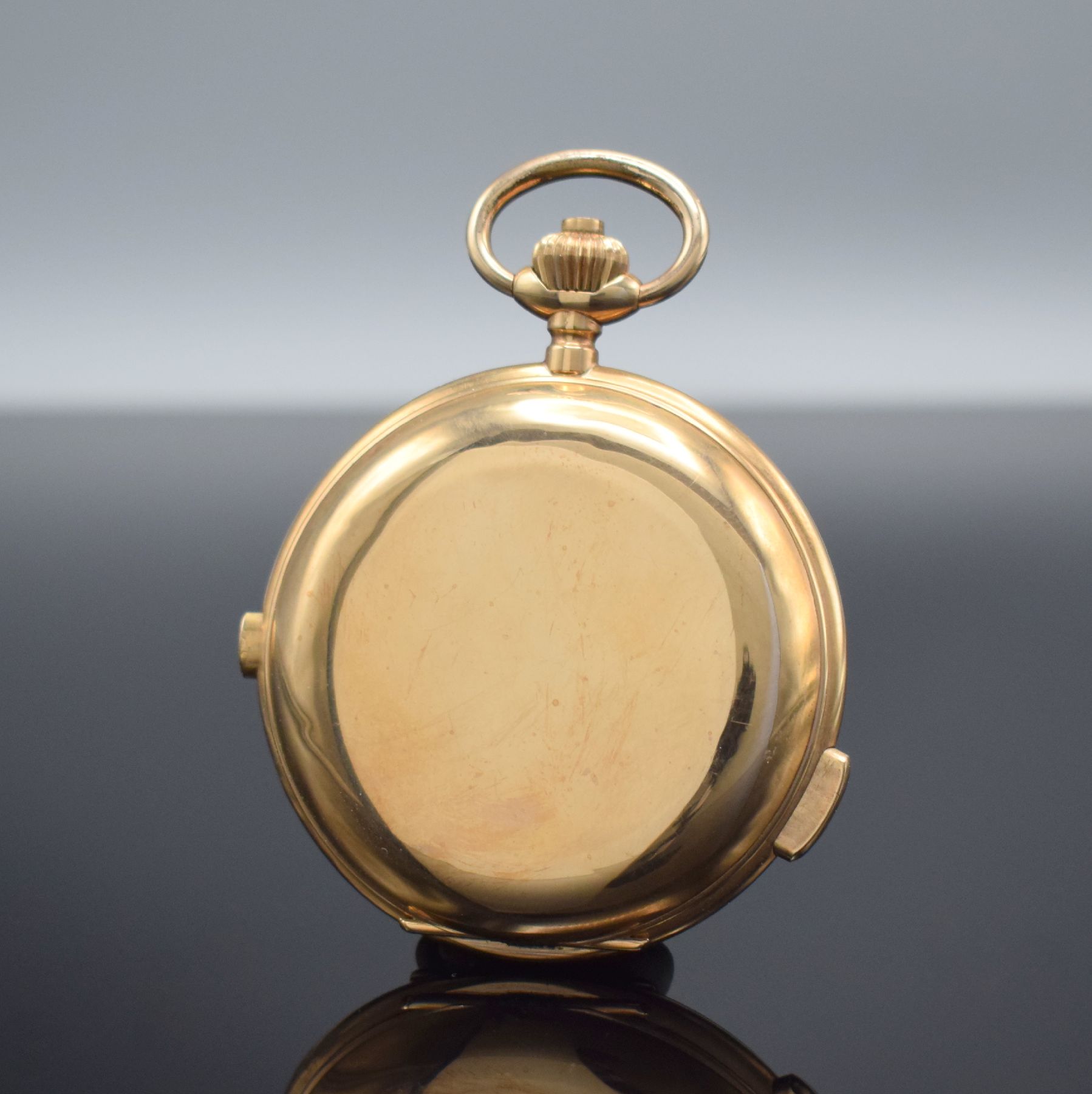 Detail b: Große Herrensavonette mit 1/4-Stunden- Repetition & Schaltradchronograph in RG 585/000, Schweiz um 1900, glattes 3-Deckel Goldgeh. dell., Cuvette m. ...