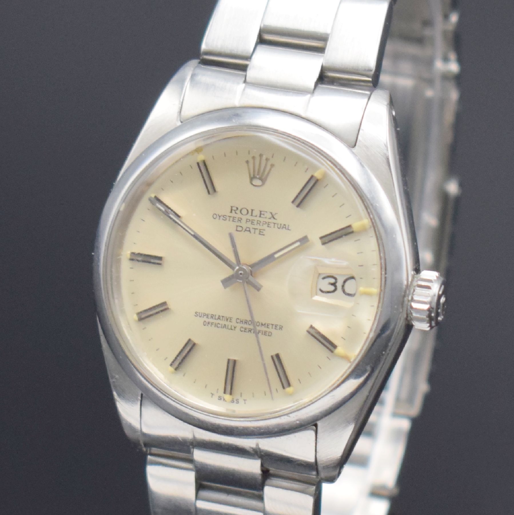 Detail c: ROLEX Oyster Perpetual Date Referenz 1500 Herrenarmbanduhr, Schweiz um 1965, Automatik, Chronometer der Superlative in Edelstahl an Oysterband m. ...